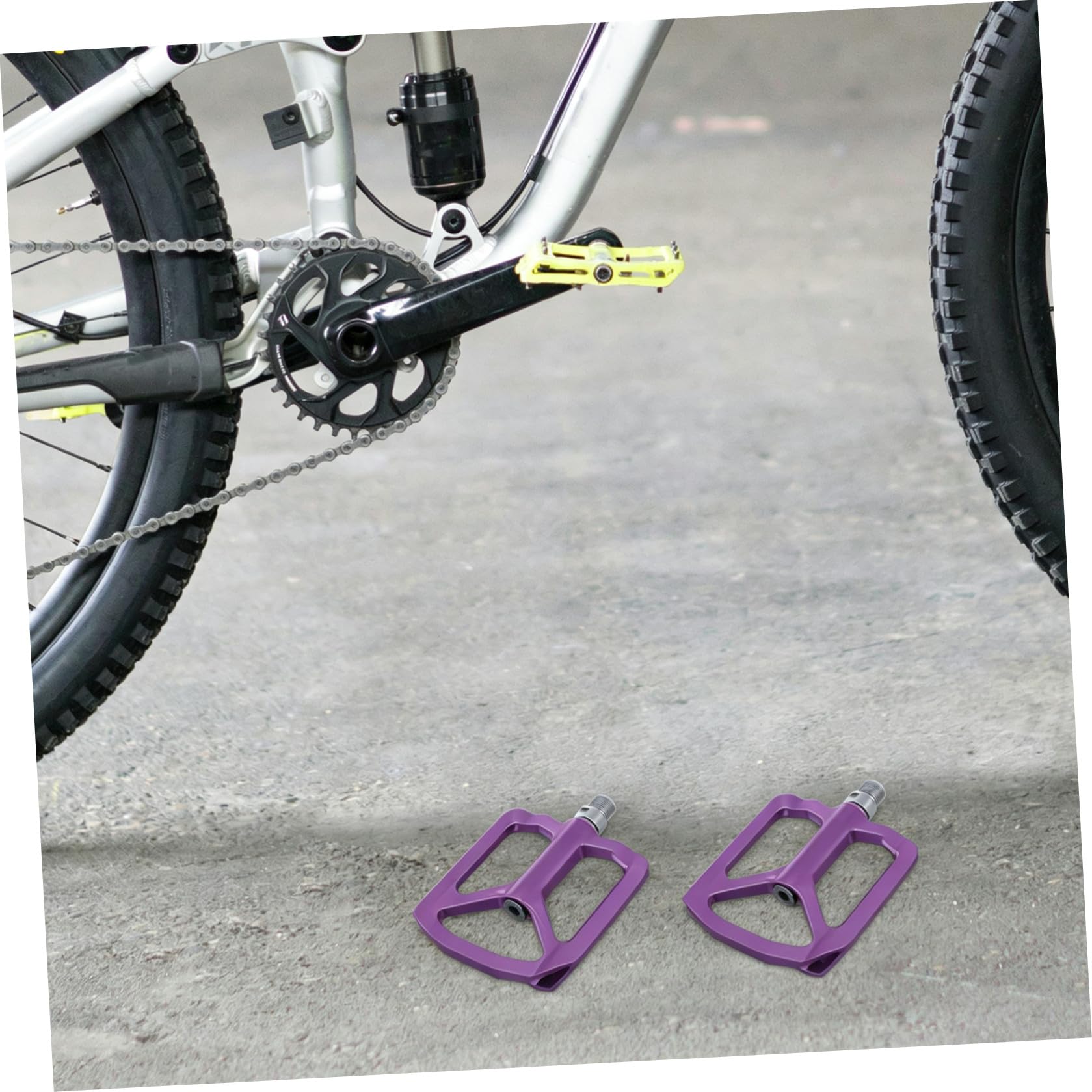 INOOMP Plattformpedale Für Mountainbikes rutschfeste Universalpedale Mit Dreilagiger Dichtung Lila