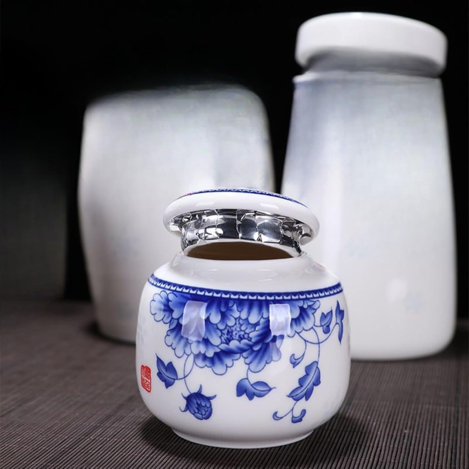 Blue and White Porcelain Tea Caddy Airtight Storage Container with Lid Household Storing Tea Cans