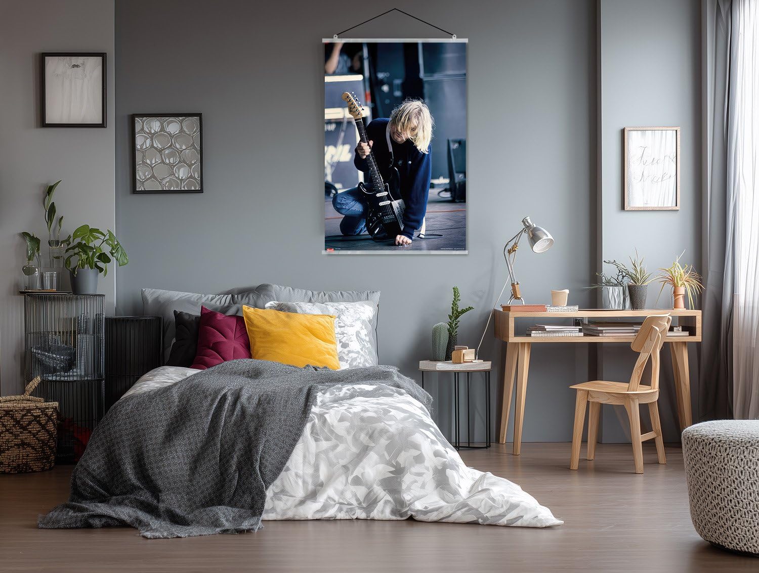 Amazon.co.jp: Nirvana – Framed音楽ポスター/印刷( Kurt Cobain Live