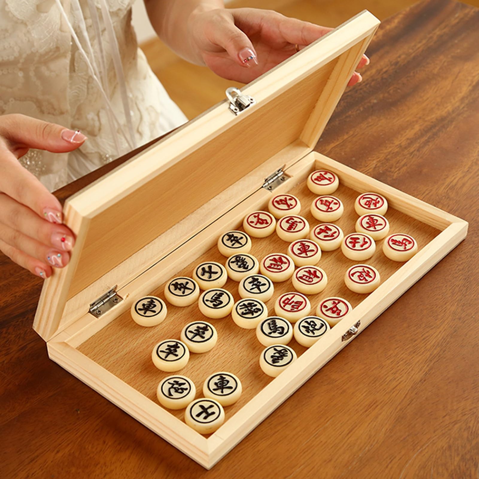 Chinesisches Schach Xiangqi, magnetische Spielsteine, Reisebrettspielset mit faltbarem Schachbrett, traditionelle pädagogische Strategiespiele(15.3 x 15.3in)