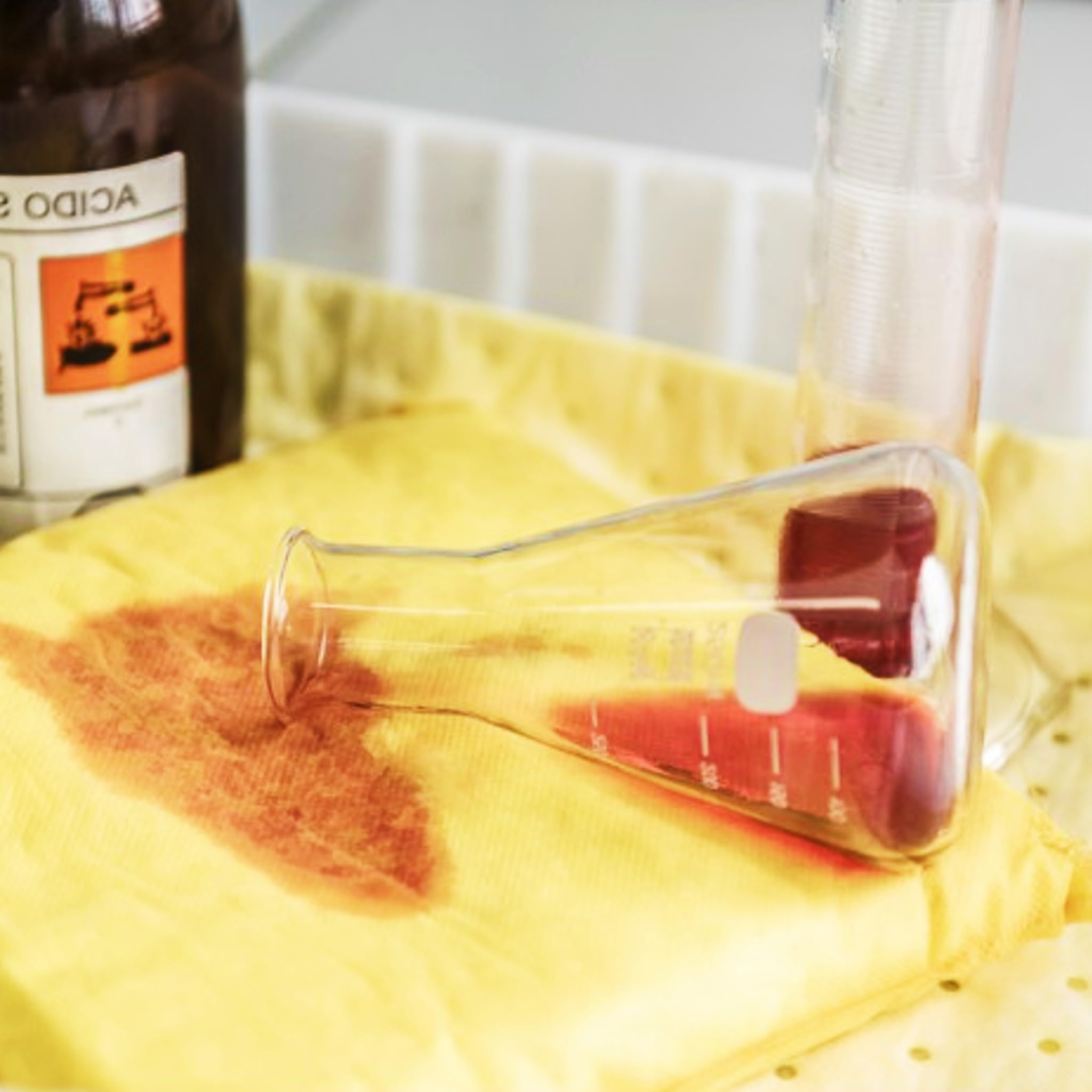 Bricoloco Oreillers absorbants idéaux pour absorber les déversements chimiques, en particulier à base de petites pertes et gouttes constantes. (10)