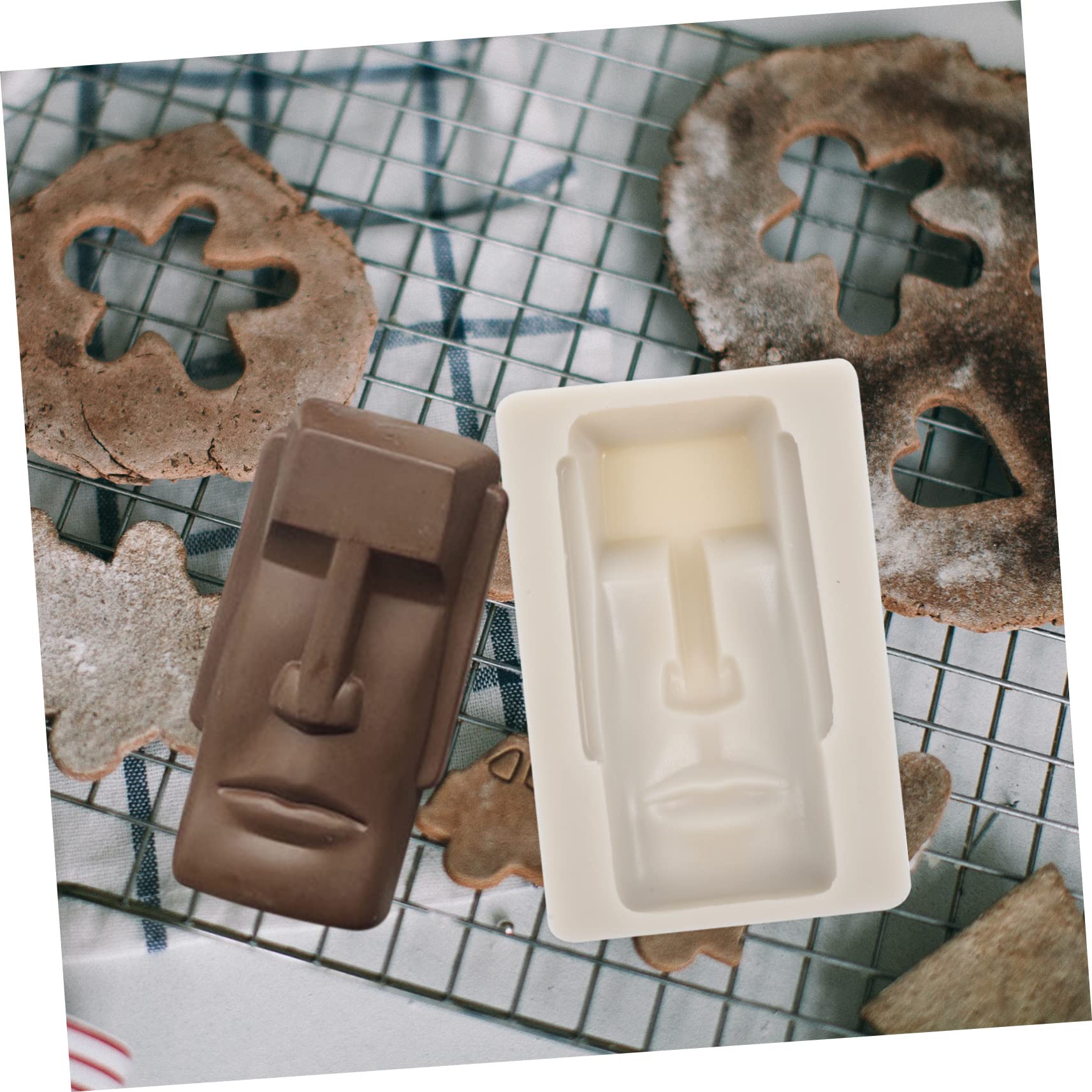 PRETYZOOM 4pièces Moule à Chocolat Silicone Forme Moai Moule à Fondant Décoratif Matériau Alimentaire Anti-adhésif Facile à Démouler Pour Gâteaux Et Biscuits