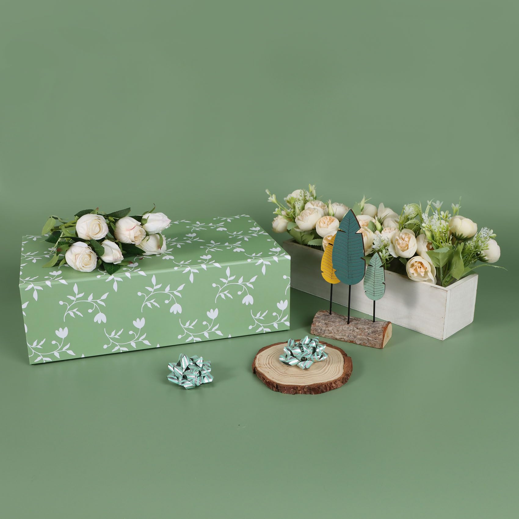 LFBOX Green Leaves Gift Box with Magnetic Lids 13.8x8.3x4.4 in, Large Bridesmaid Proposal Boxes, Rectangle Wedding Decorative Storage Box 1 Pack
