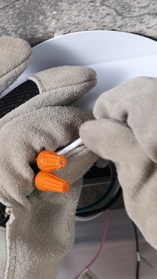 LEONLITE 8FT LED Linear Strip Light, 120V-277V 80/64/50W 3500K