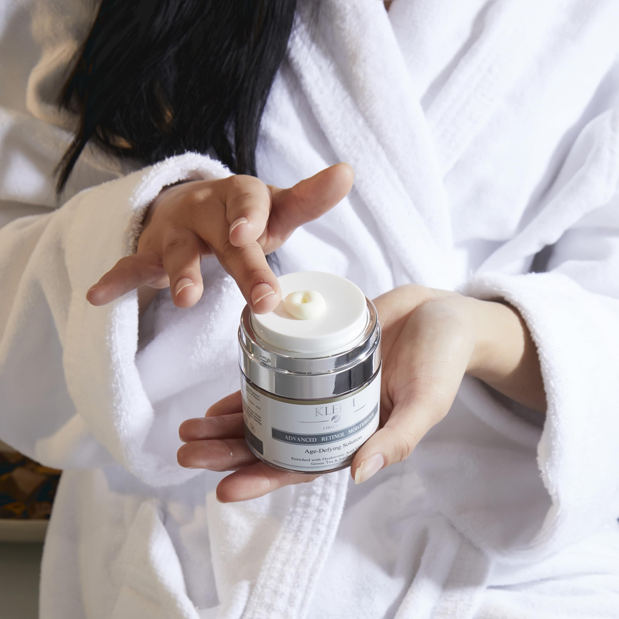 Duo de Crèmes au Rétinol – Anti-Rides, Raffermissant, Éclat de la Peau – Cible les Rides, Ridules & Taches Brunes – Avec Acide Hyaluronique & Vitamine E – Végan & Non Testé sur Animaux