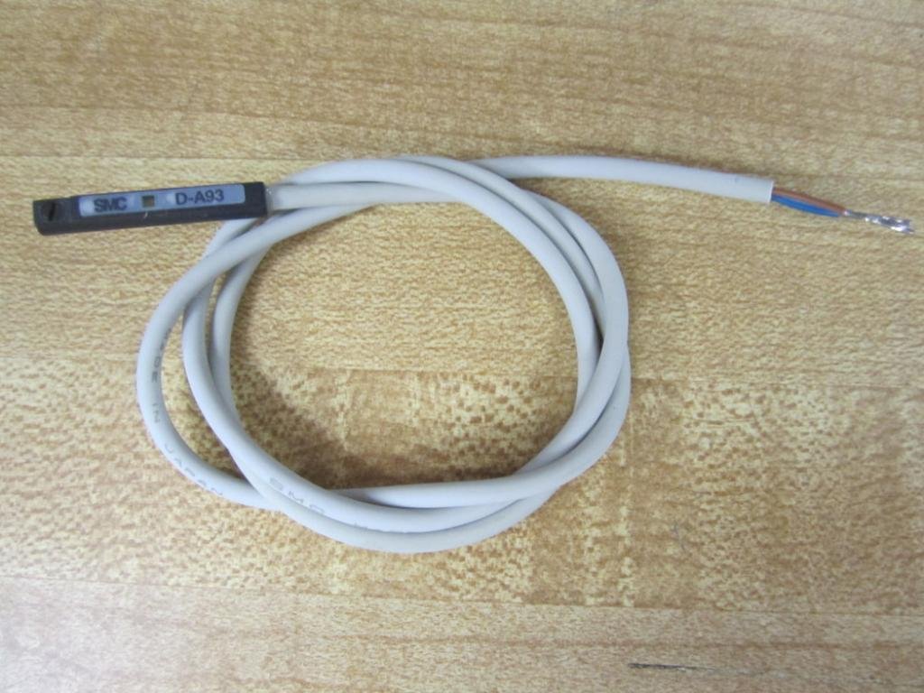 SMC D-A93 0.5 M Lead, 2 Wire, 24 VDC, 5/40 MA, D-A Series, Direct MOUNTING Type, IP67, Rectangular, RED LED, Reed Switch, SPST-NO, Wire Leads