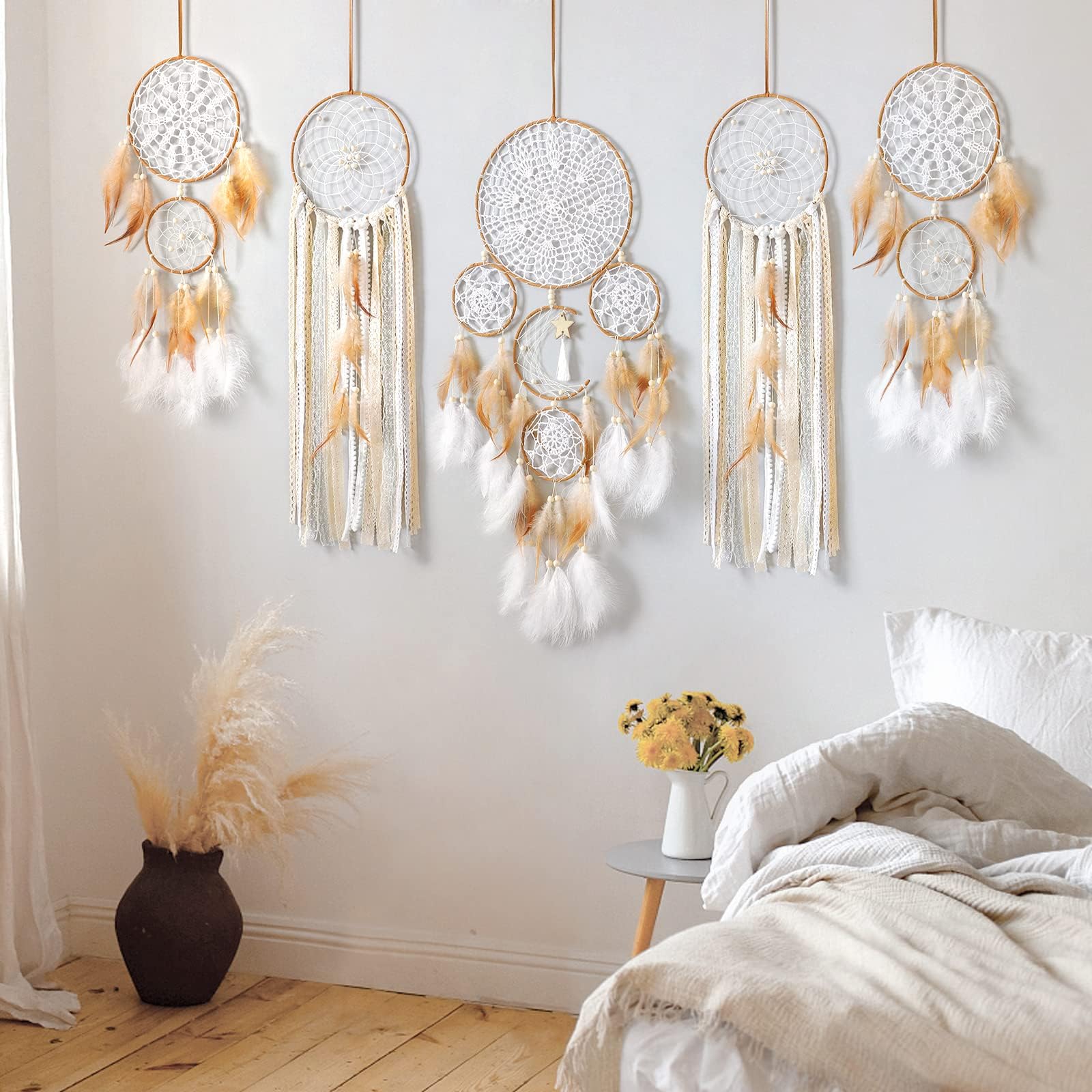 LOMOHOO 5 Pack Traumfänger Mond und Sonne Design Boho Wand hängende Dekoration handgemachte traditionelle Federn Traumfänger für Kinder Schlafzimmer Wohnen Home Dekoration (Braun) (5 stück-Brown)