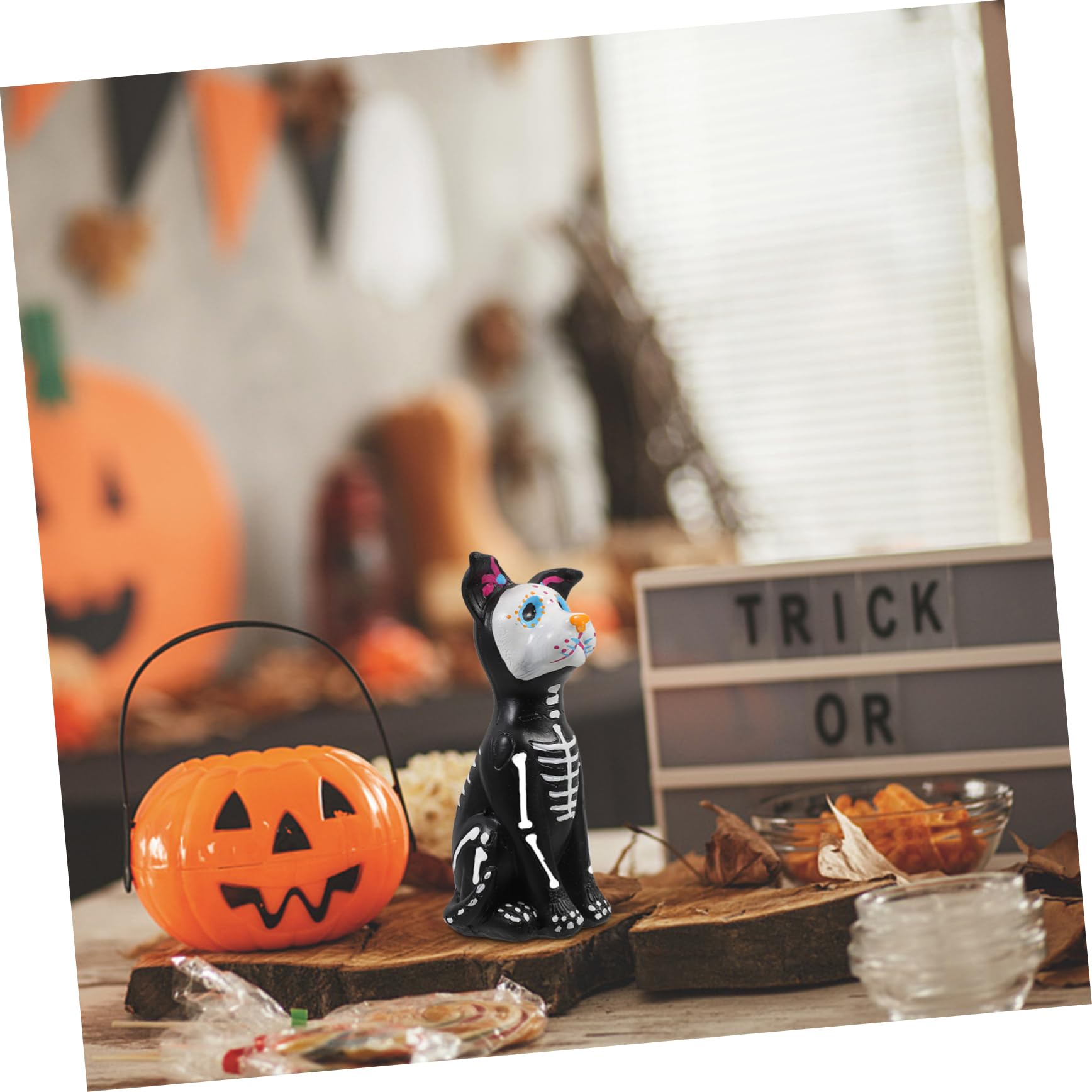 BESTonZON 5 Stück Halloween Resin Hund Statue Tierfigur für Tischdeko Leichter Handbemalter Party Dekoartikel Geeignet für Innen und Außendekoration Kreatives Foto Accessoire