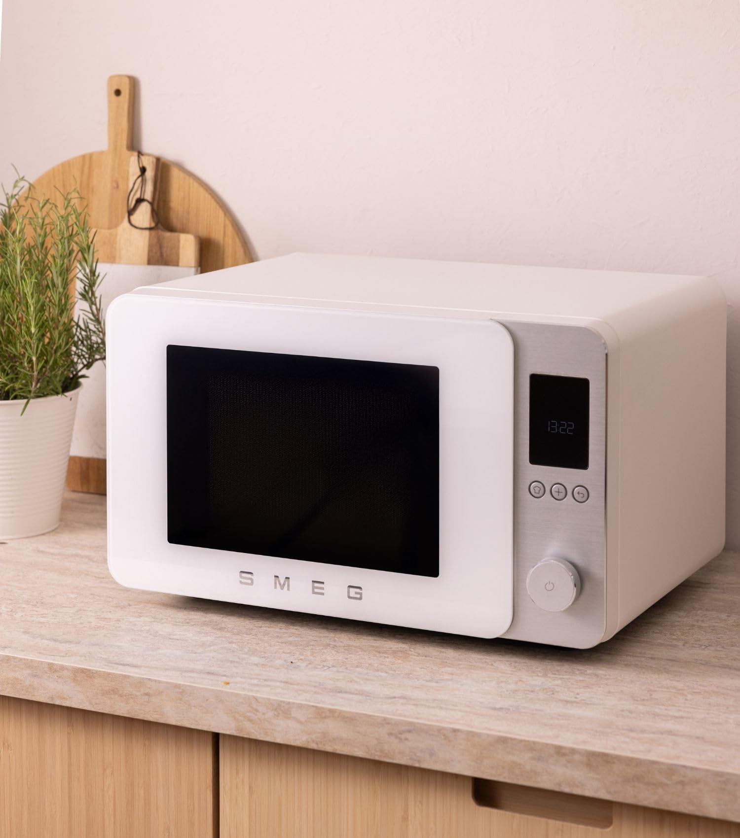 Smeg, Forno a Microonde Combinato MOC02BLMEU, 9 Funzioni e 3 Combinate, 25 Programmi Automatici, Tecnologia Inverter, Sistema Soft Close, Accessorio Griglia Incluso, 2100 W, Nero Opaco