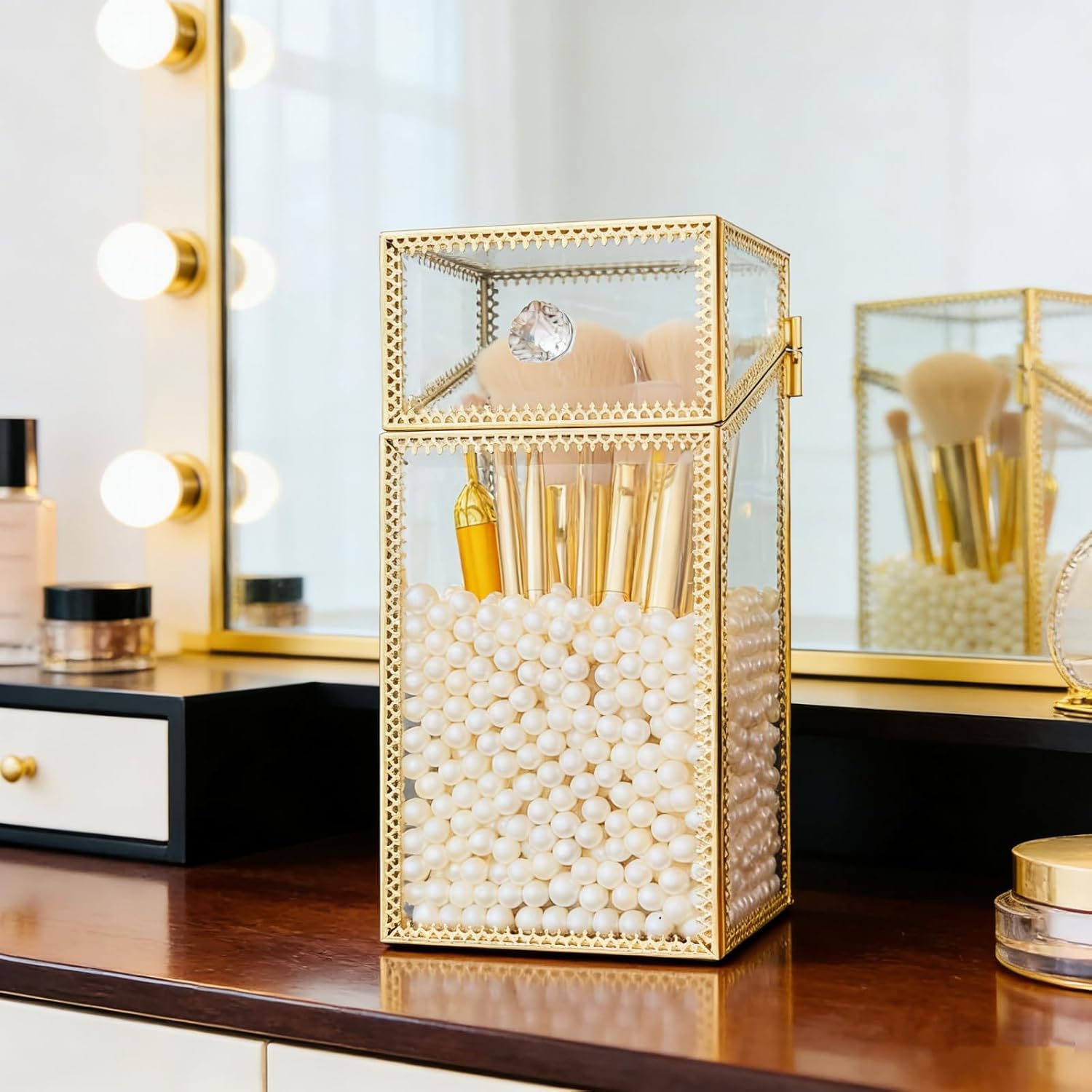 Pumtus Makeup Brush Holder Organizer with Lid, Glass Cosmetic Make Up Brushes Container, Clear Makeup Tool Storage Box Cup with Pearls, Vintage Dustproof Vanity Decor for Countertop Desktop