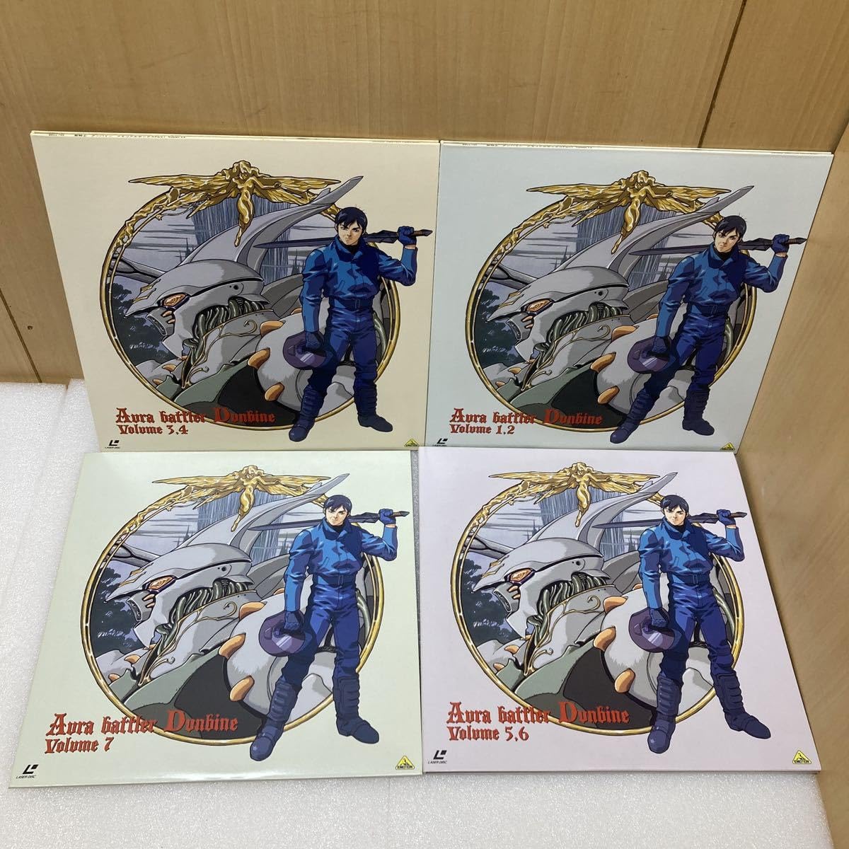 聖戦士 ダンバイン LD-BOX 1