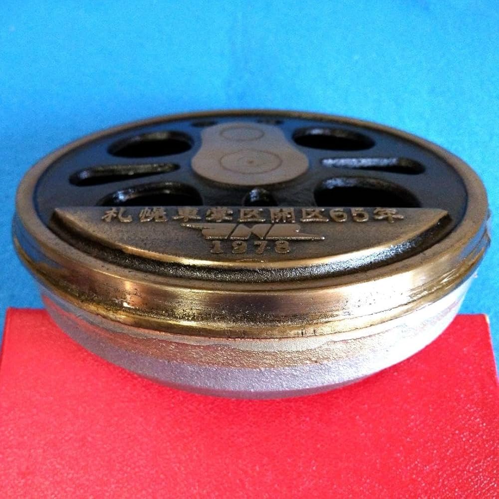 Amazon.co.jp: 鉄道グッズ：国鉄 JNR 動輪形灰皿 イクチ製 : ファッション