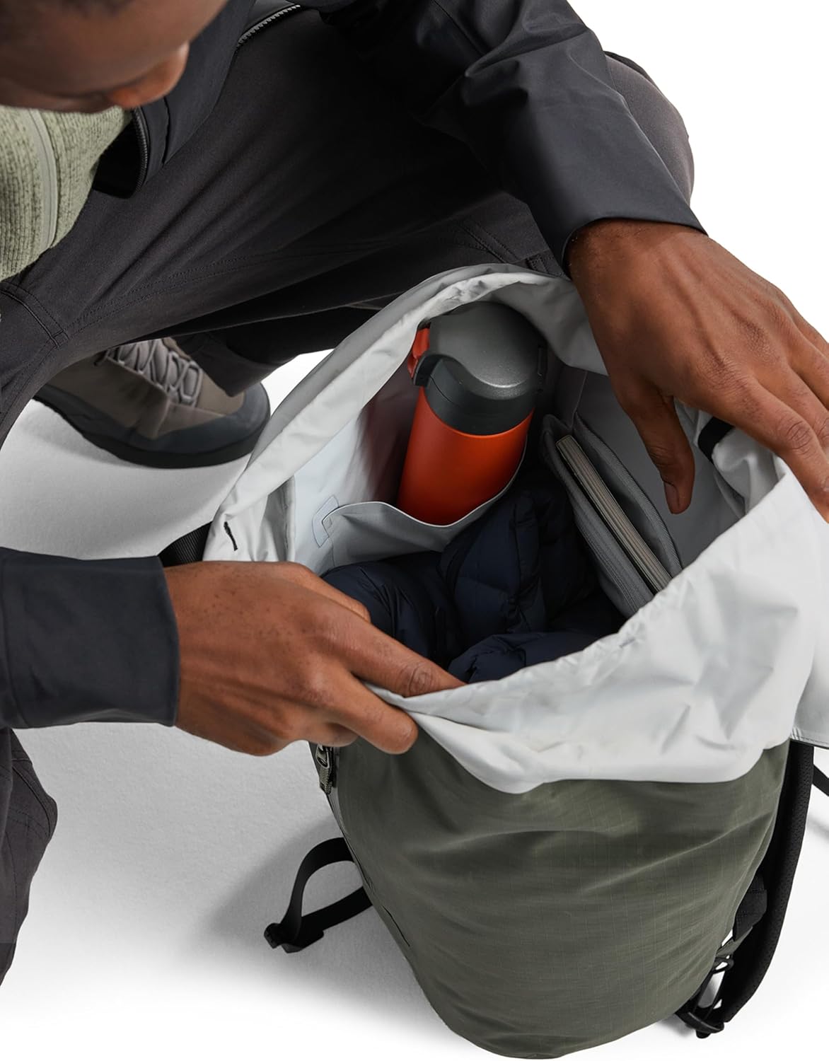 Arc'teryx Granville 25 Backpack Unisex | Weather Resistant 25L Daypack | Dark Forage, One Size