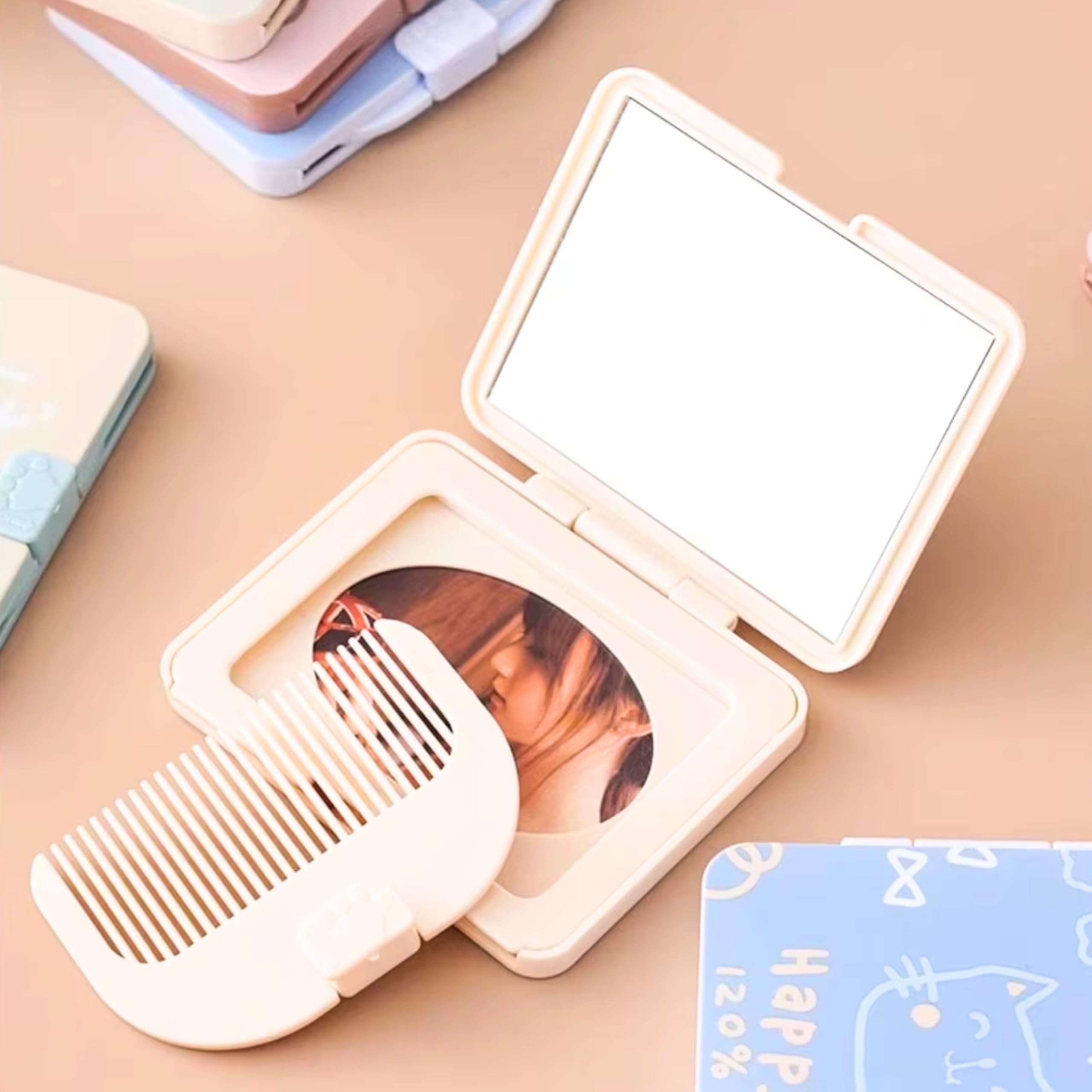 Apeak Makeup Pocket Mirror, Mirror with Comb, Travel Makeup Mirror fits Your Vanity, Handy Accessories for Women Compact Makeup Mirror, Rectangular, Multicolour, Framed - 1 Pcs