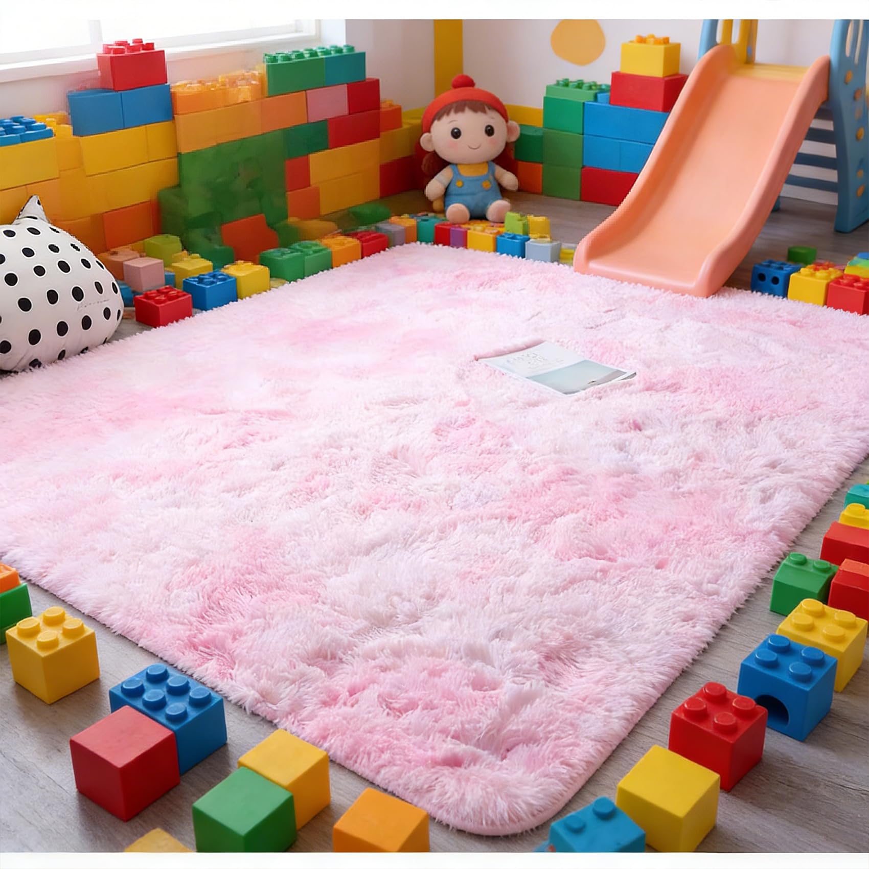 Tapis de chambre fille rose pour créer un coin de jeu doux, moelleux et lavable
