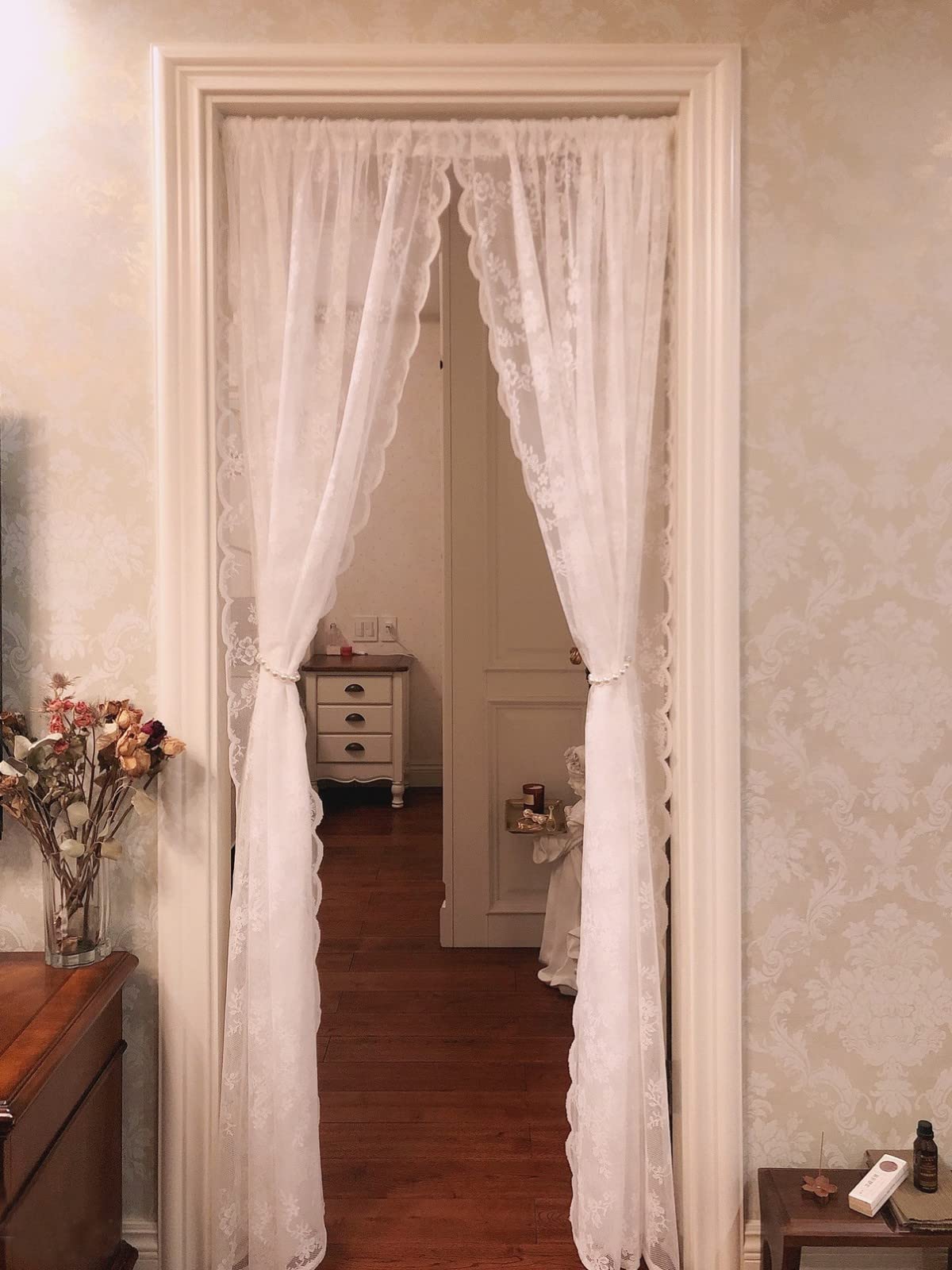 Lot de 2 rideaux de cuisine courts pour petites fenêtres – Voilage blanc transparent avec dentelle florale brodée – Demi-rideaux de fenêtre pour bistrot, café et décoration d'intérieur