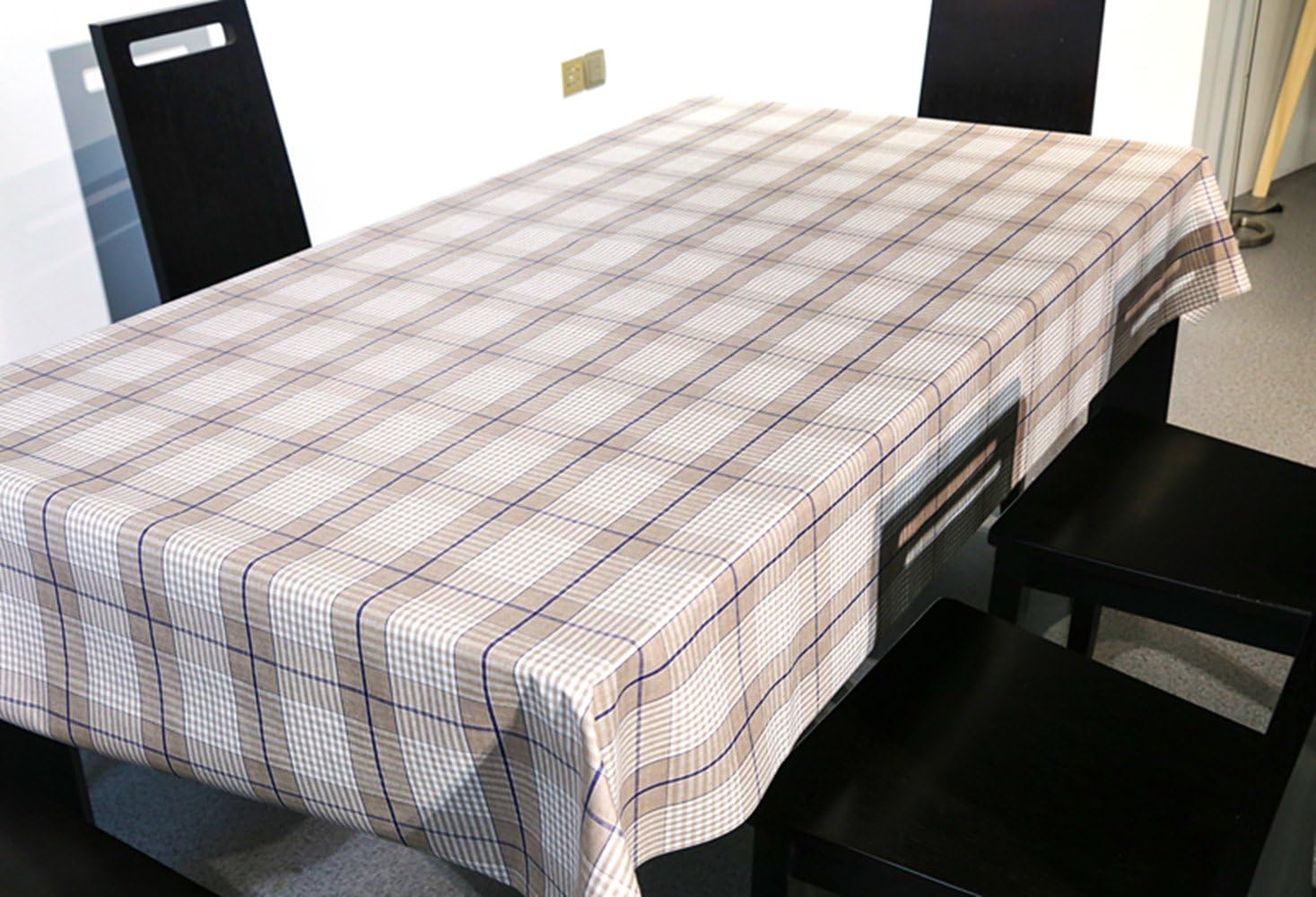 LEEVAN Heavy Weight Vinyl Rectangle Table Cover Wipe Clean PVC Tablecloth Oil-proof/Waterproof Stain-resistant-54 x 72 Inch(Coffee Plaid)