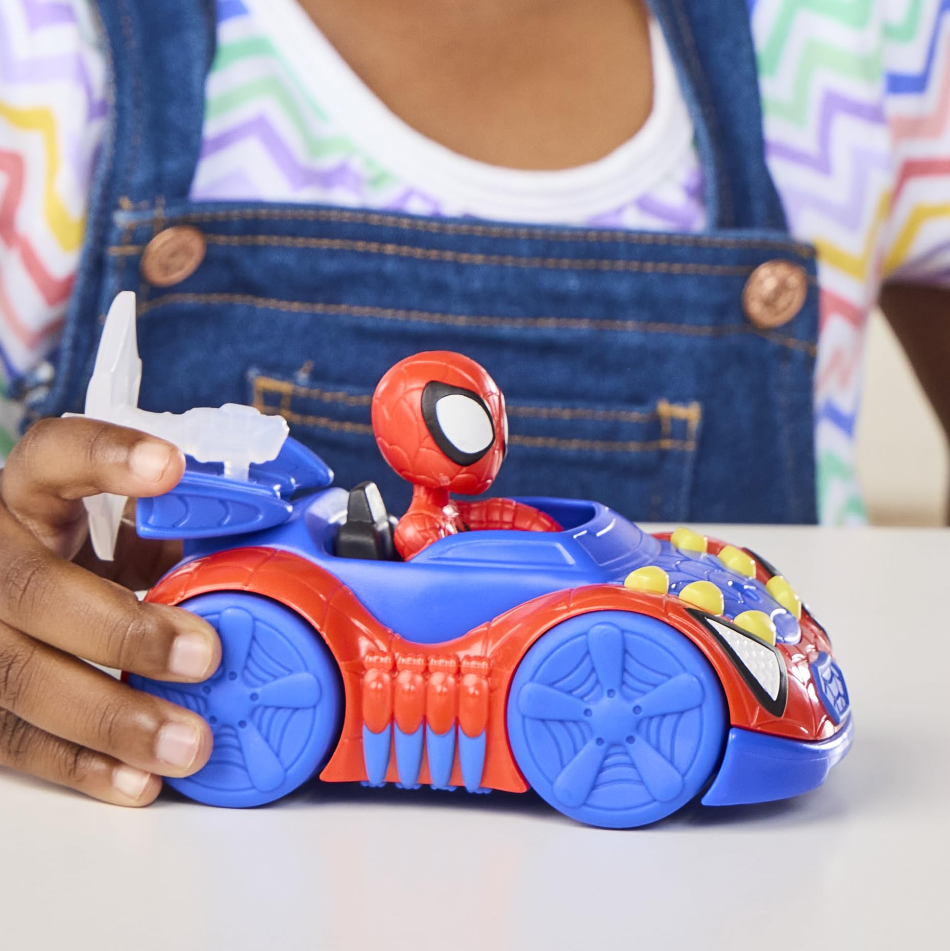 Marvel Spidey and His Amazing Friends, Bólido arácnido, Figura de acción y Coche de Juguete