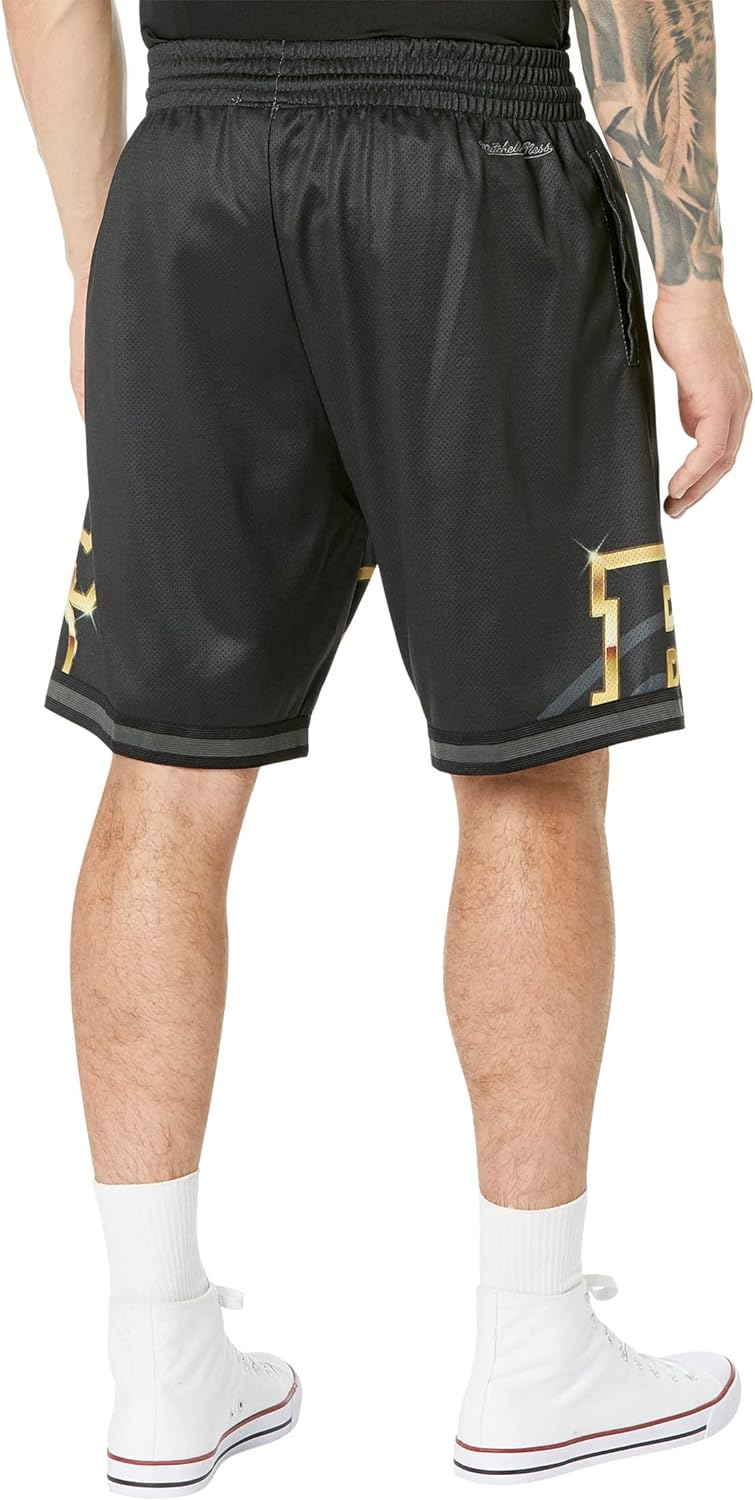 Mitchell & Ness NBA® Big Face 4.0 Fashion Shorts Bucks
