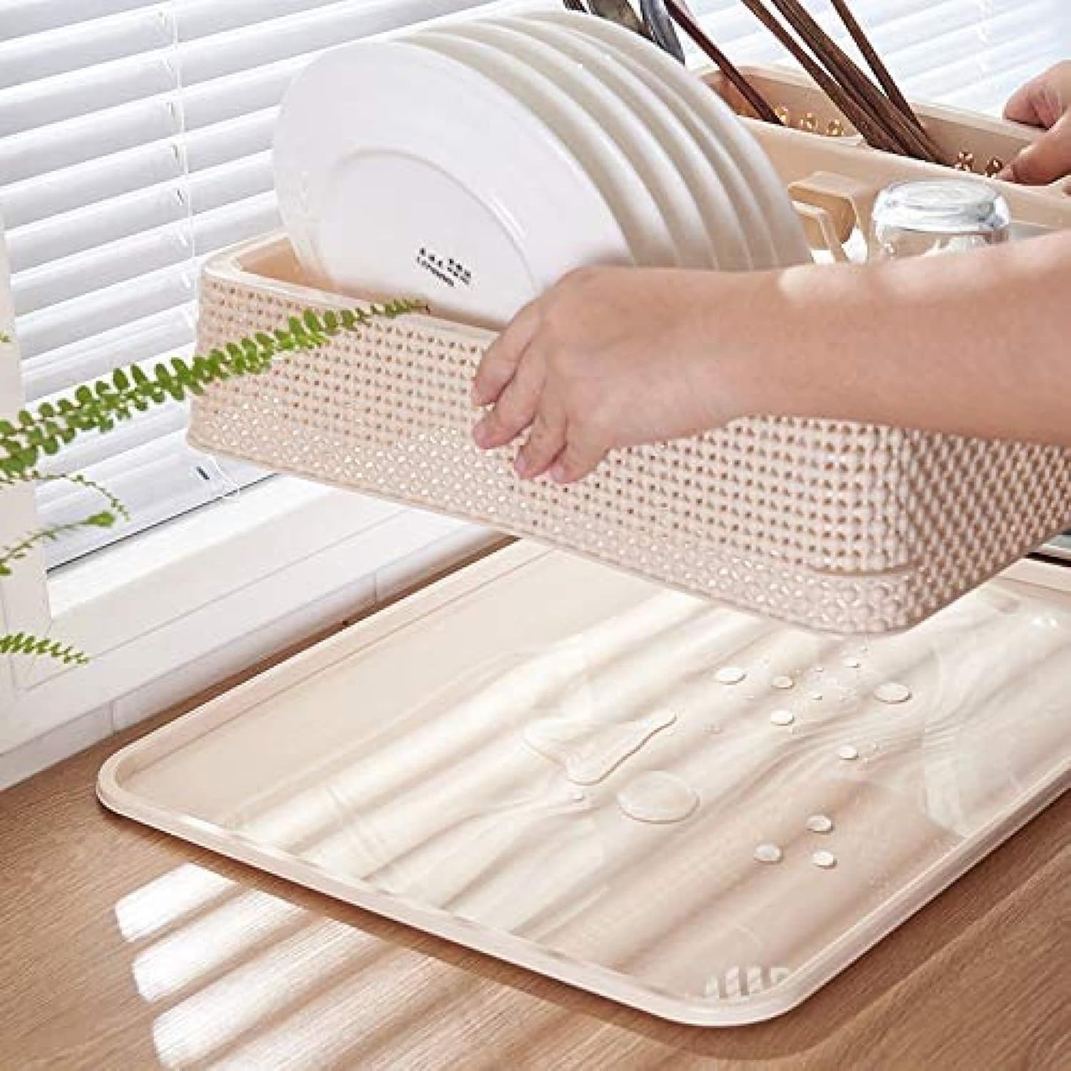 Abtropfgestell für Küchengeschirr und Essstäbchen, Kunststoff-Aufbewahrungsregal, perfekt zum Organisieren und Lufttrocknen von Küchenutensilien, beige, platzsparendes Design