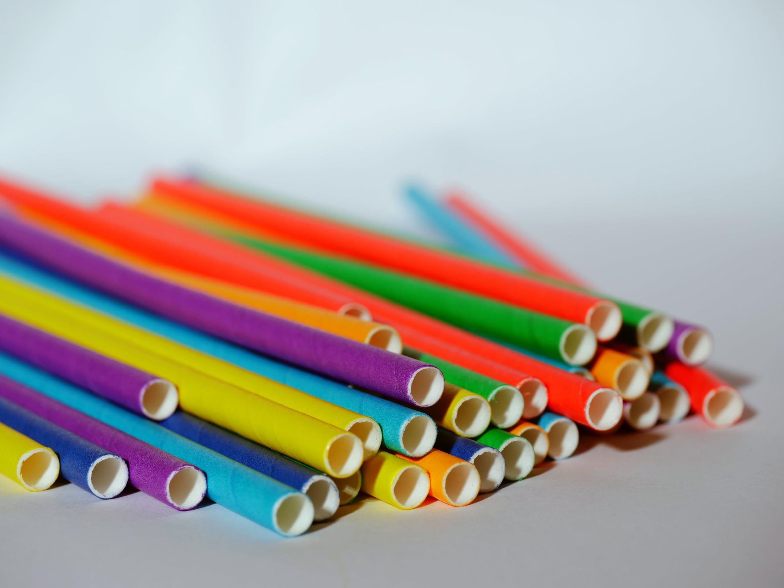 Inoverse 3000 pajitas de papel, pajitas de cartón con diámetro de 8 mm x 24 cm, pajitas desechables, 100 pajitas de papel biodegradables, pajitas de papel kraft para cócteles, fiestas, catering