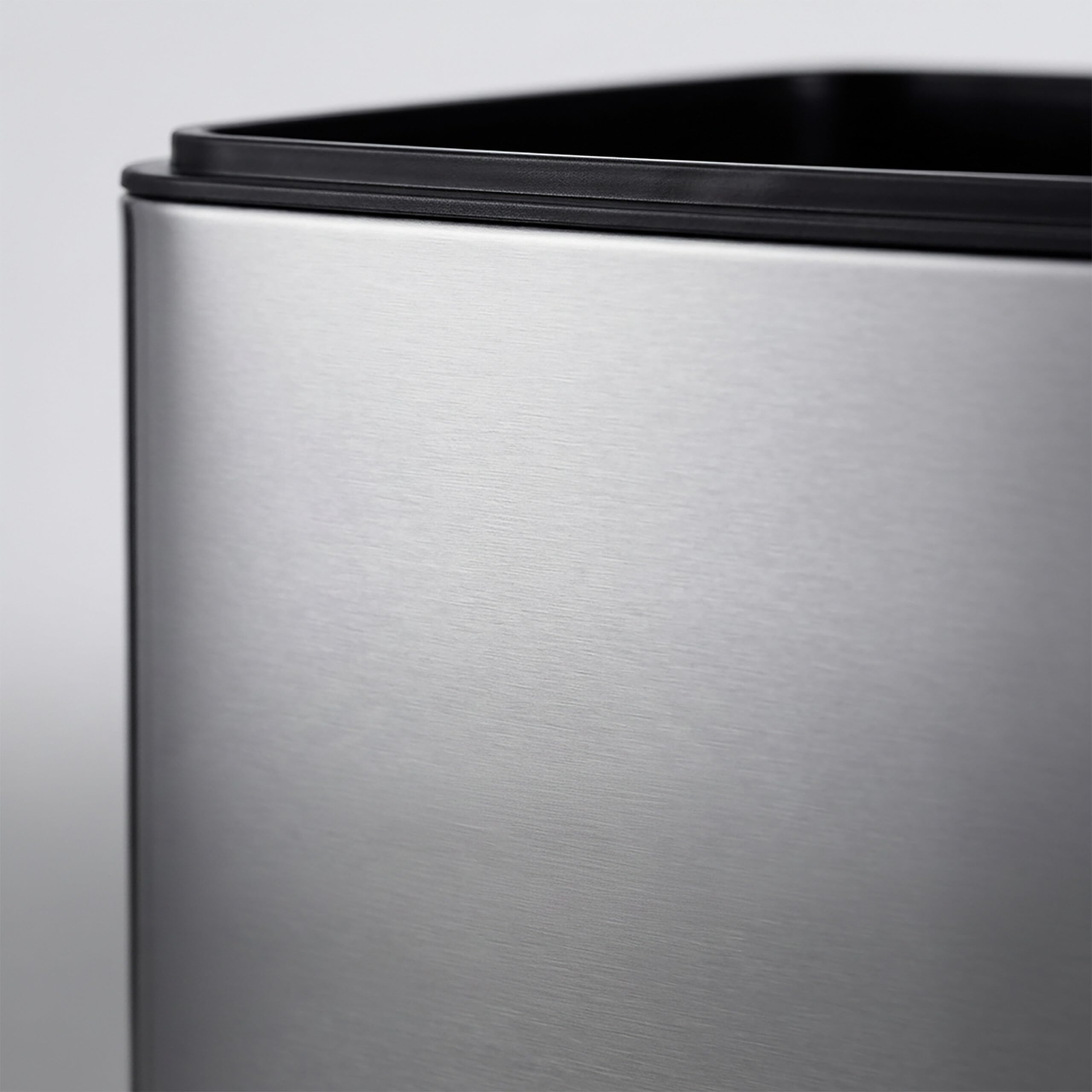 Relaxdays Mülleimer, 60 Liter, Küche, entnehmbarer Inneneimer, silber | Fußpedal, Softclose, Edelstahl, Tretmülleimer