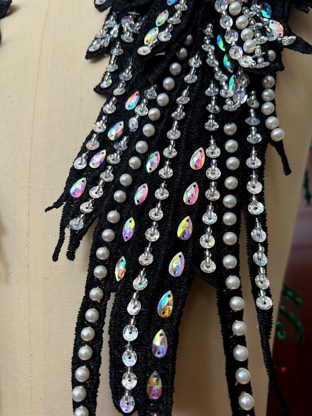Wings Sequins Guardian Angels Patches Rhinestone Applique On for Clothes Jackets Jeans Dress DIY Decoration,1 Pair (Black)