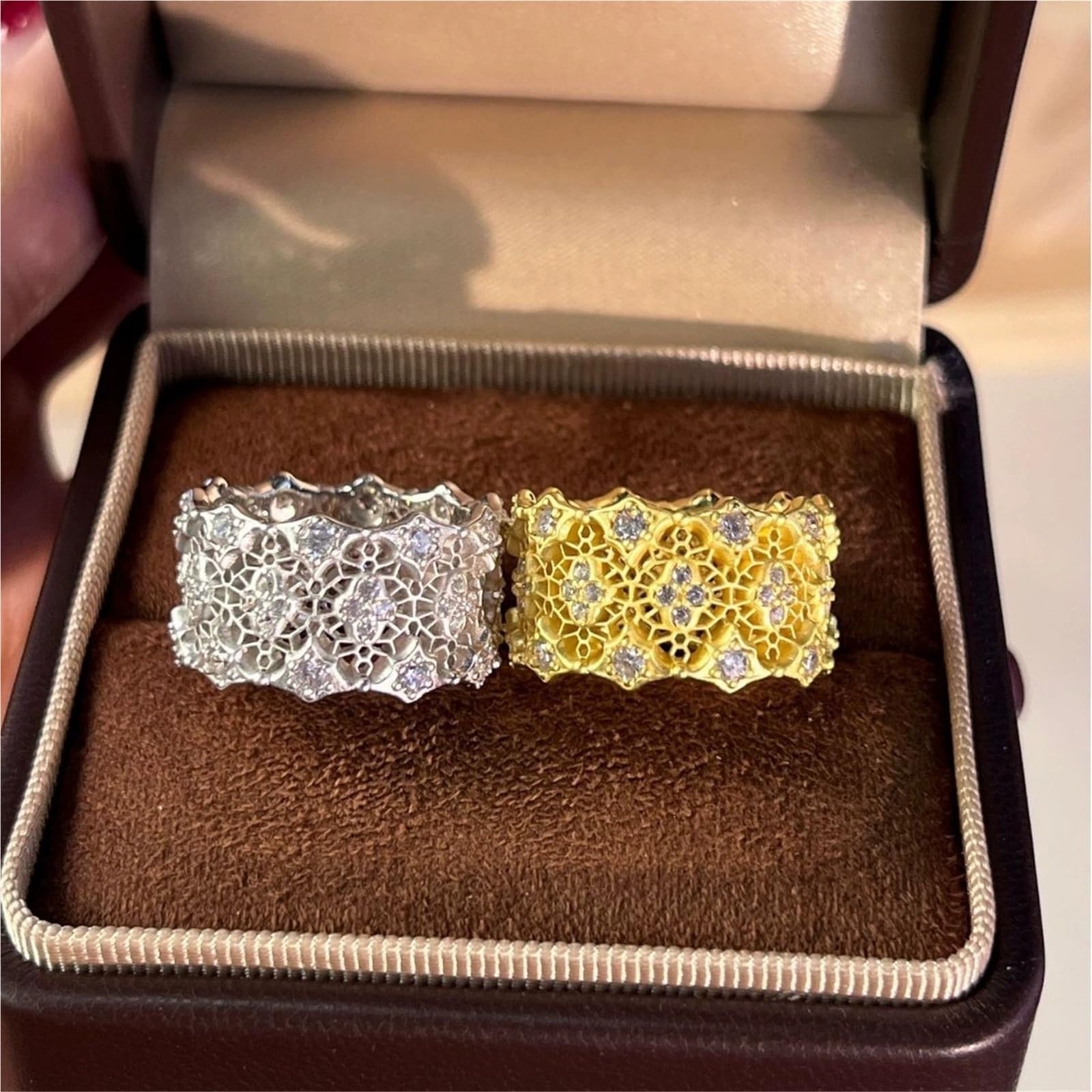 Uniseks S925 Sterling Silver Okrągły Moissanite Koronkowy pierścionek w stylu vintage Art Deco