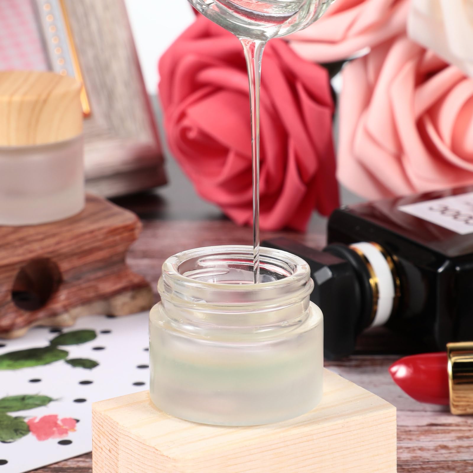 Geiserailie Recipientes de vidrio para cosméticos, frascos vacíos de muestra con tapas a prueba de fugas, recipientes de muestra de maquillaje para loción, crema y cosméticos (150 piezas, 5 gramos)