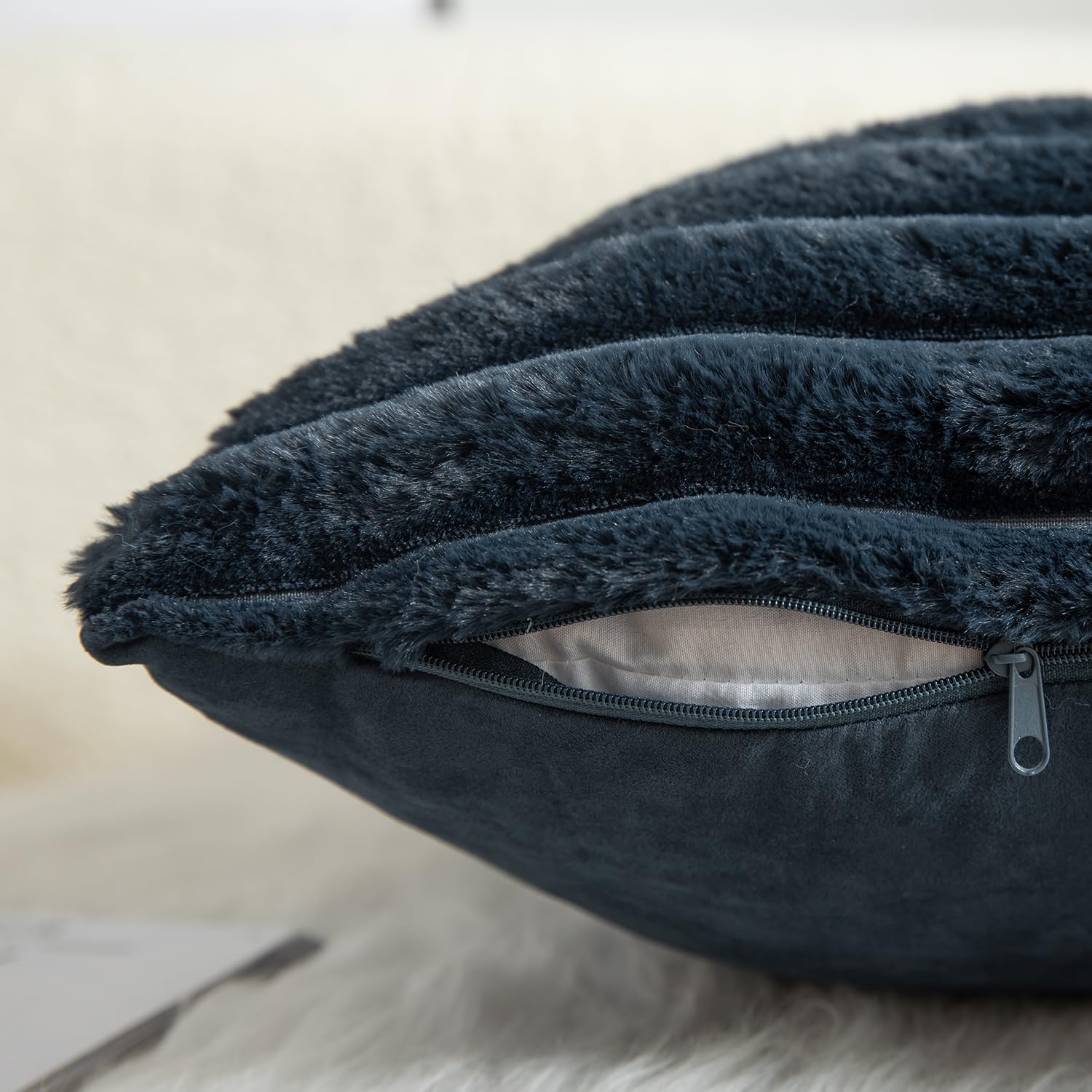 Mandioo Pack of 2 Decorative Cushion Covers 30cm x 50cm Faux Fur Striped Plush Soft Throw Pillow Covers Pillow Cases Bedroom Living Room Sofa Home 20x20 Inch Dark blue - Image 3