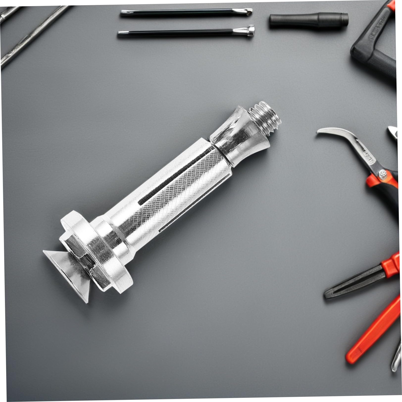 Ciieeo Kit de Montage Fixation Sécurisée 2 Vis en Aluminium Argenté Compatible Guidon 22/28mm, Accessoires Polyvalents pour Protège-mains de Moto et Quad pour Moto Tout-usage