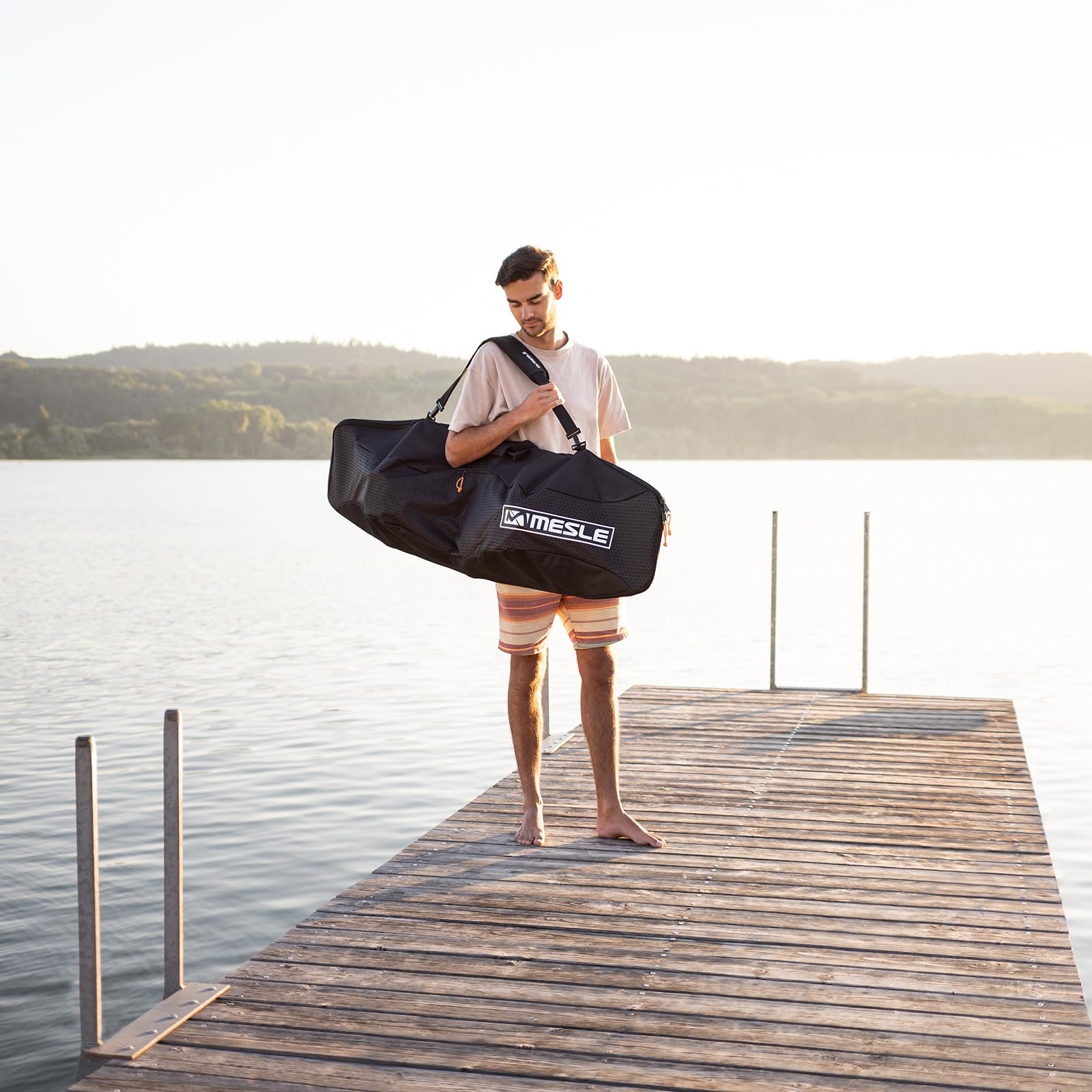 MESLE Borsa per Wakeboard e Kiteboard Quest Padded, Fino a 146 cm con Attacco, Imbottita, Borsa Nera