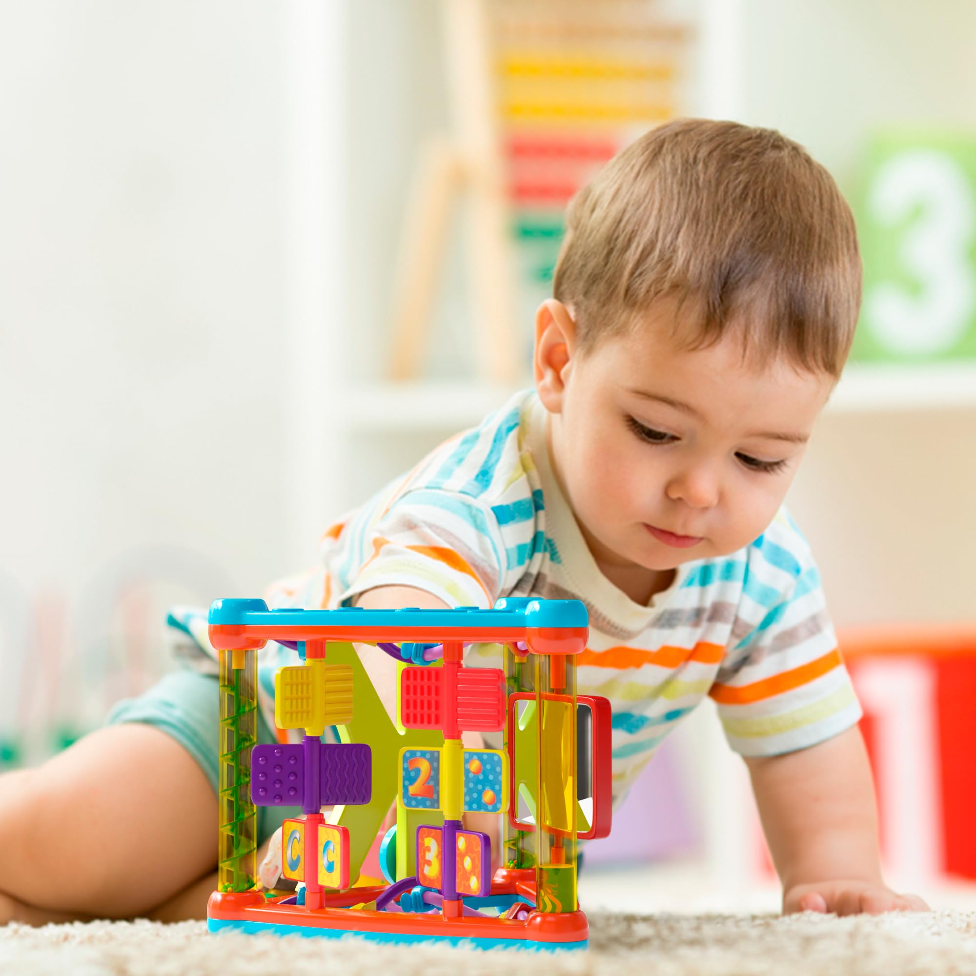 Triángulo de actividad interactivo para niños pequeños, juguetes Montessori para niños pequeños, cubo de actividades para jugar y aprender, cubo educativo ocupado con formas, colores y 3