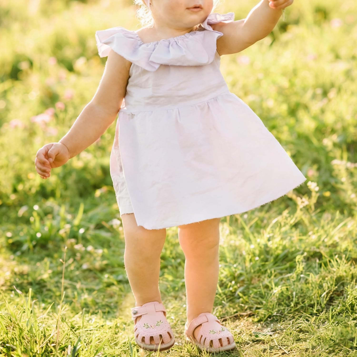 Jastore Infant Baby Girls Boys Squeaky Sandals Summer Flower Sandals Newborn Crib Shoes First Walkers Prewalkers Shoes