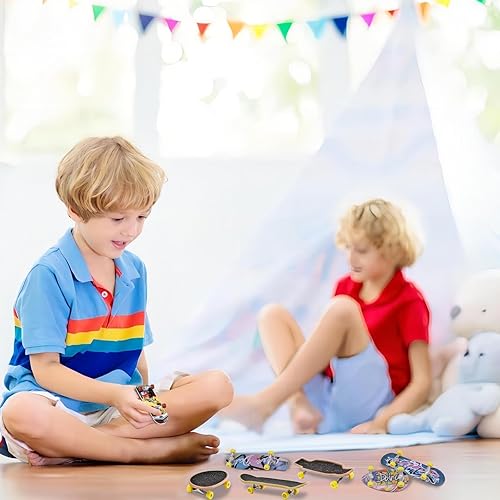 Miniatura 7 de SOWEREAP Juego de 7 diapasones para niños, mini patinetas de dedo, mini zapatos de dedo, kit de iniciación de mini patineta, juguetes de dedo,