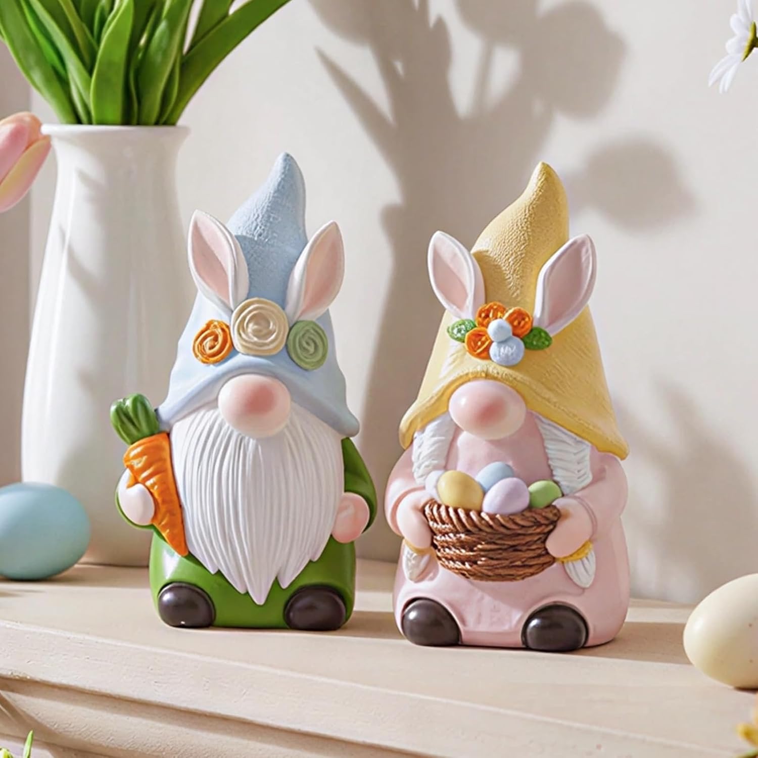 DN DECONATION Easter Decorations Gnomes Bunny Figurines Set, 2-Pcs Resin Rabbit-Eared Gnome Decor with Easter Egg Basket & Carrot, Cute Spring Decor Tabletop Decor for Mantel Shelf Home Easter Party Pink and Green