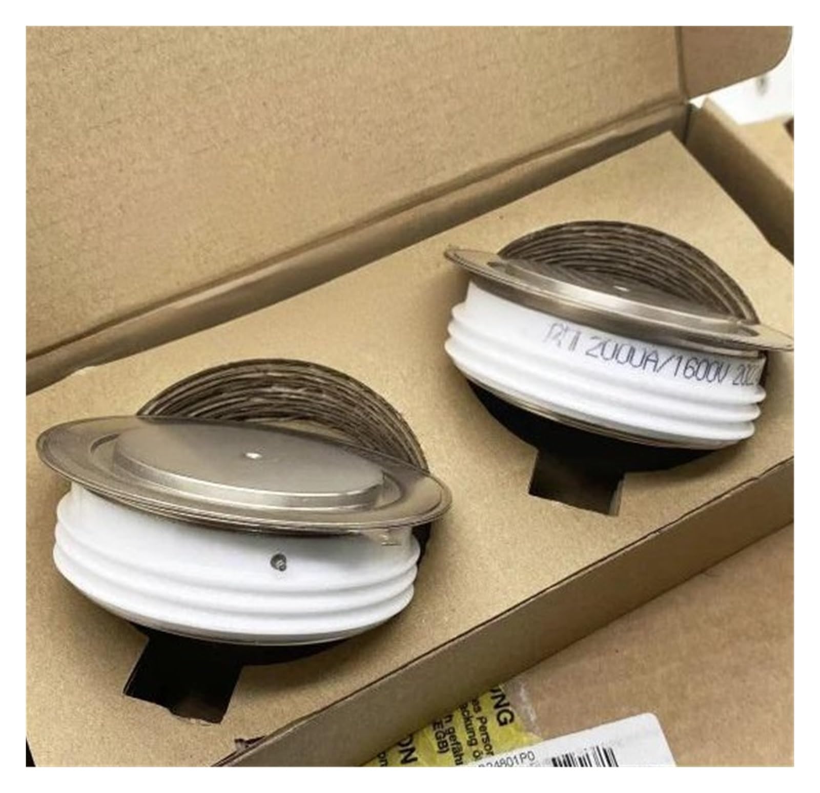 YMUGUEGH 1pcs KP2000A1400V KP2000A2000V KP2000A3000V KP1200A2000V KP1200A1800V KP1200A1400V KP2000A1600V Y60KPE KP2000A1800V thyristor Module(KP2000A3000V)