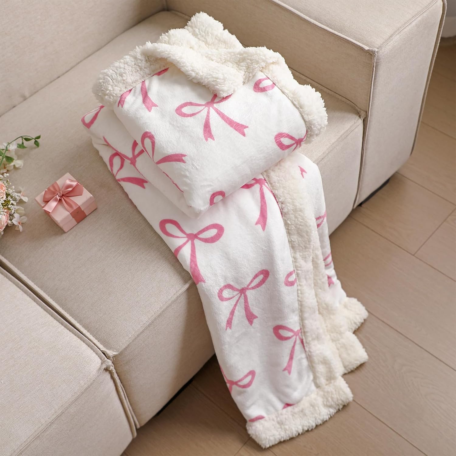 Tegeme Pink Bow Throw Blanket Sherpa Fleece Preppy Coquette Flannel Bow Blanket for Wife Daught Women Gift White Plush 50" x 60" Aesthetic Soft Gift for Valentines Spring Bedding Bed Sofa Couch