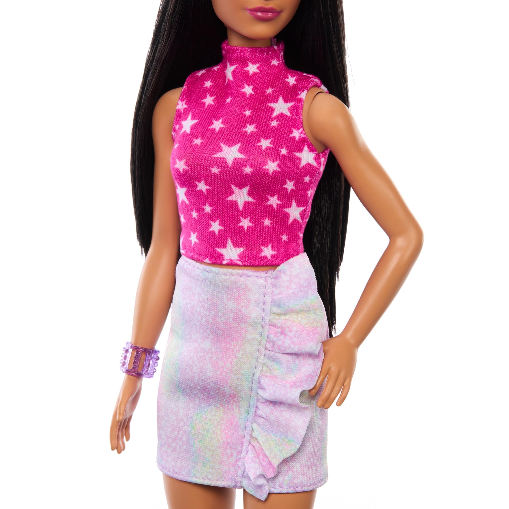 Barbie Fashionistas 65e Anniversaire – Cheveux Noirs Lisses, Top étoilé Rose, Jupe Irisée – Poupée Collection – Cadeau Dès 3 Ans