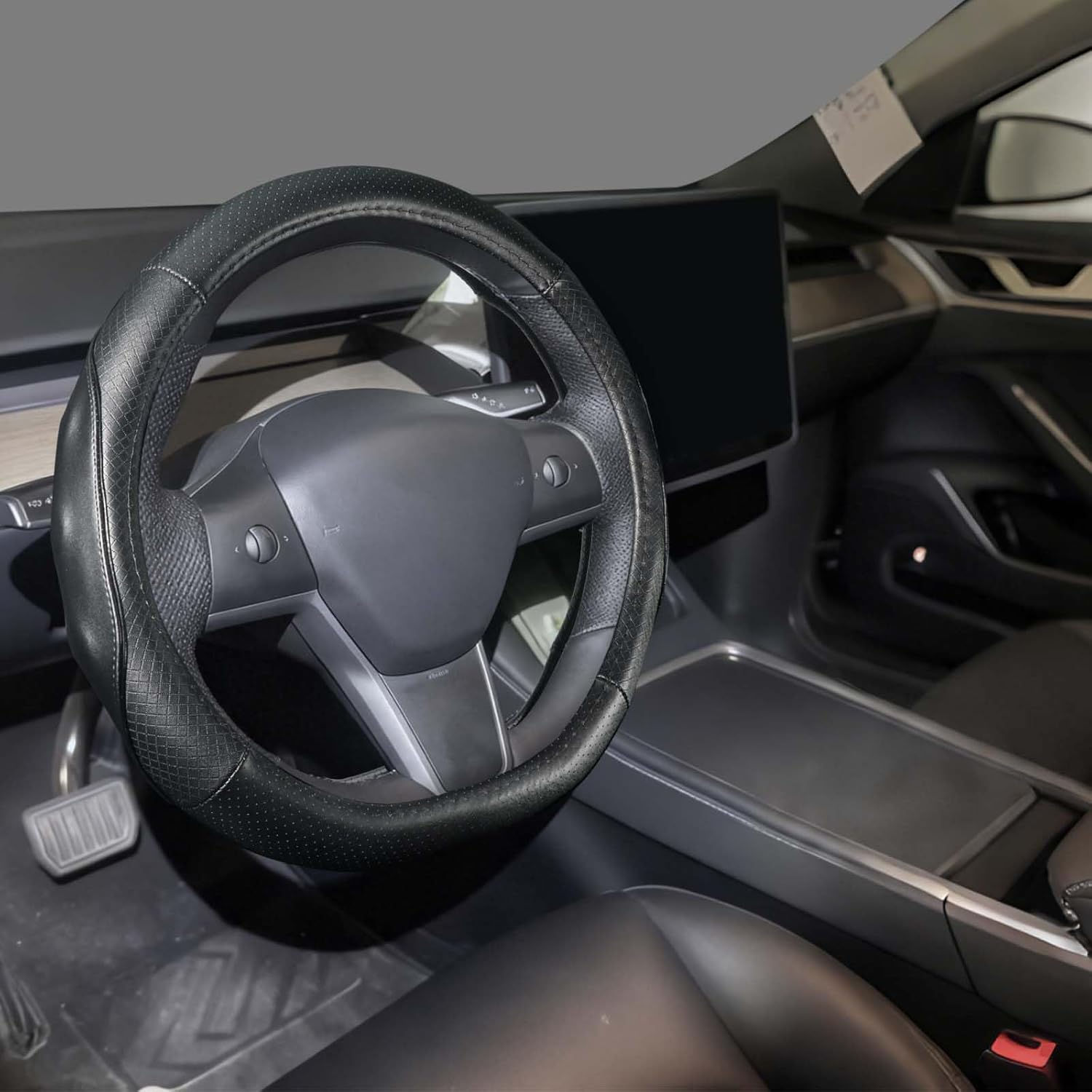 Cowhide Steering Wheel Cover Compatible with Tesla Model 3/Y Juniper Highland, Comfortable, Anti-Slip Breathable Tesla Model 3/Y Steering Wheel Protector, Black