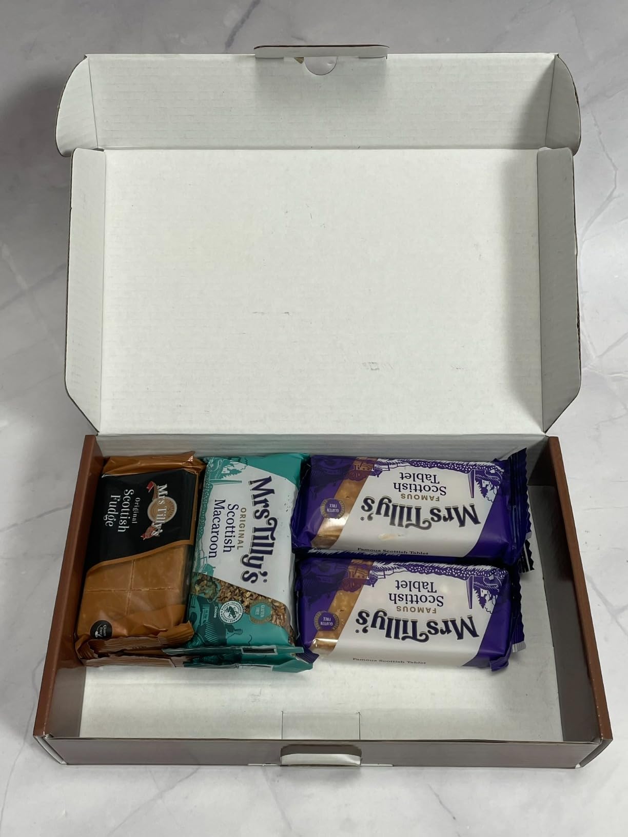 Mrs Tilly's Luxury Gourmet tablet Selection Hamper (Pack of 7 Bars ...