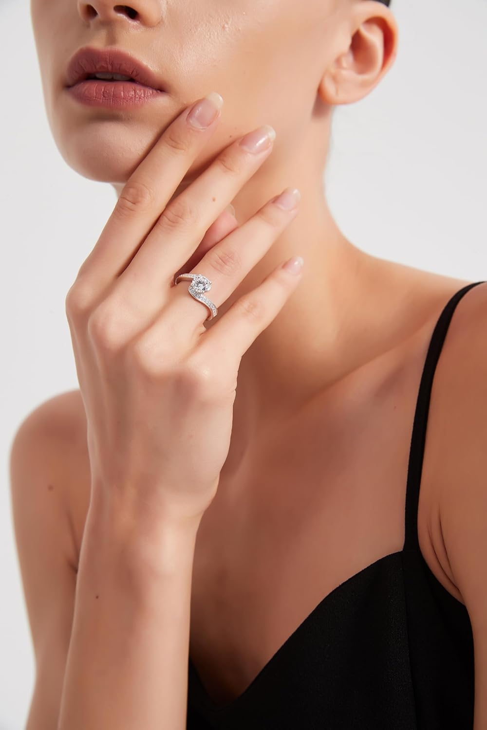 THELANDA Genuine Moissanite or Simulated Diamond 1CT Hold My Hand Twisted Swirled Wrapped Promise Engagement Bridal Ring For Her