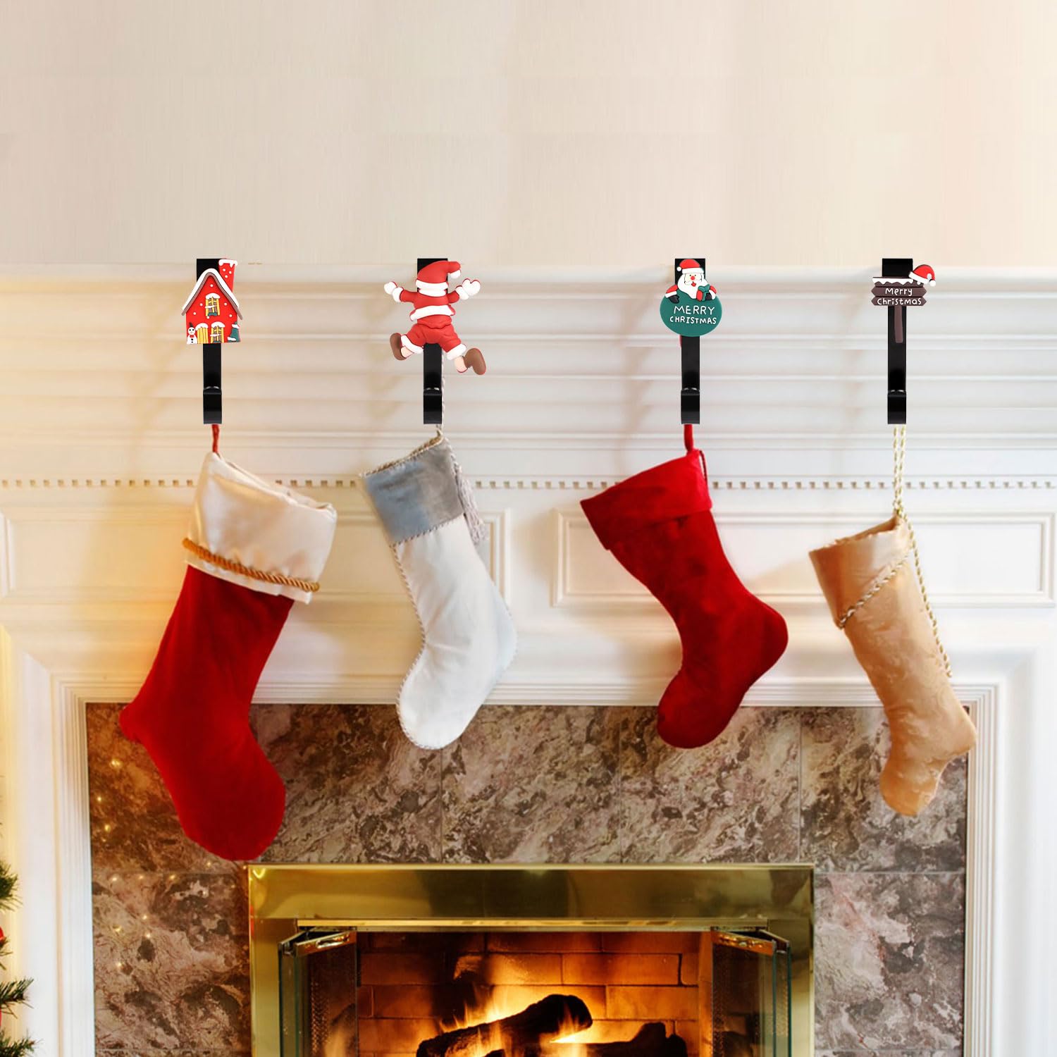 lasuroa 4 Piezas Soportes para Calcetines Navideños, Papá Noel Casa Ganchos para Medias de Chimenea Perchas para Medias de Chimenea Antideslizantes para Navidad vacaciones Fiesta Decoraciones