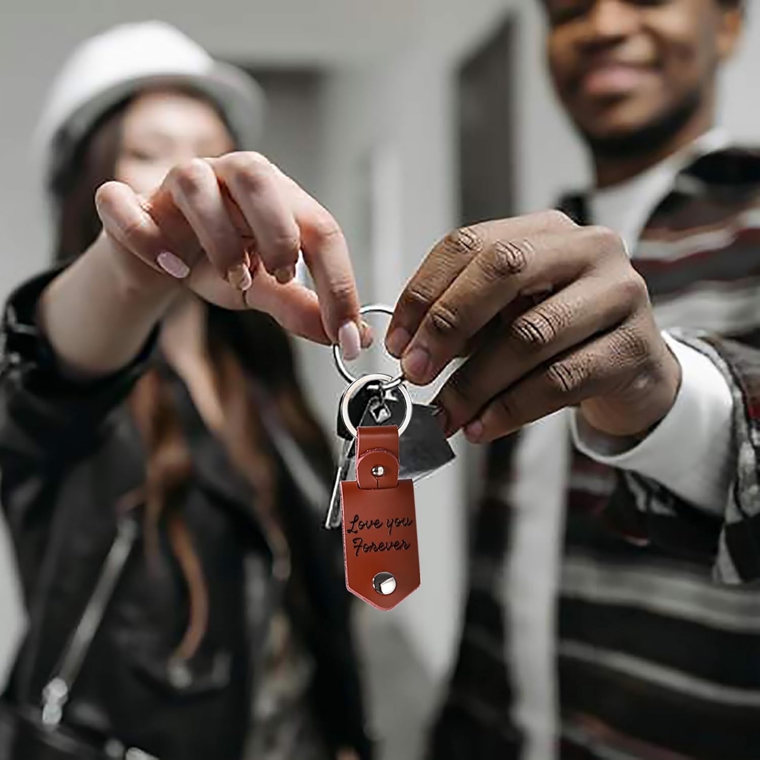 Personalized Leather Keychain Gifts for Men/Boyfriend/Dad/Husband Custom