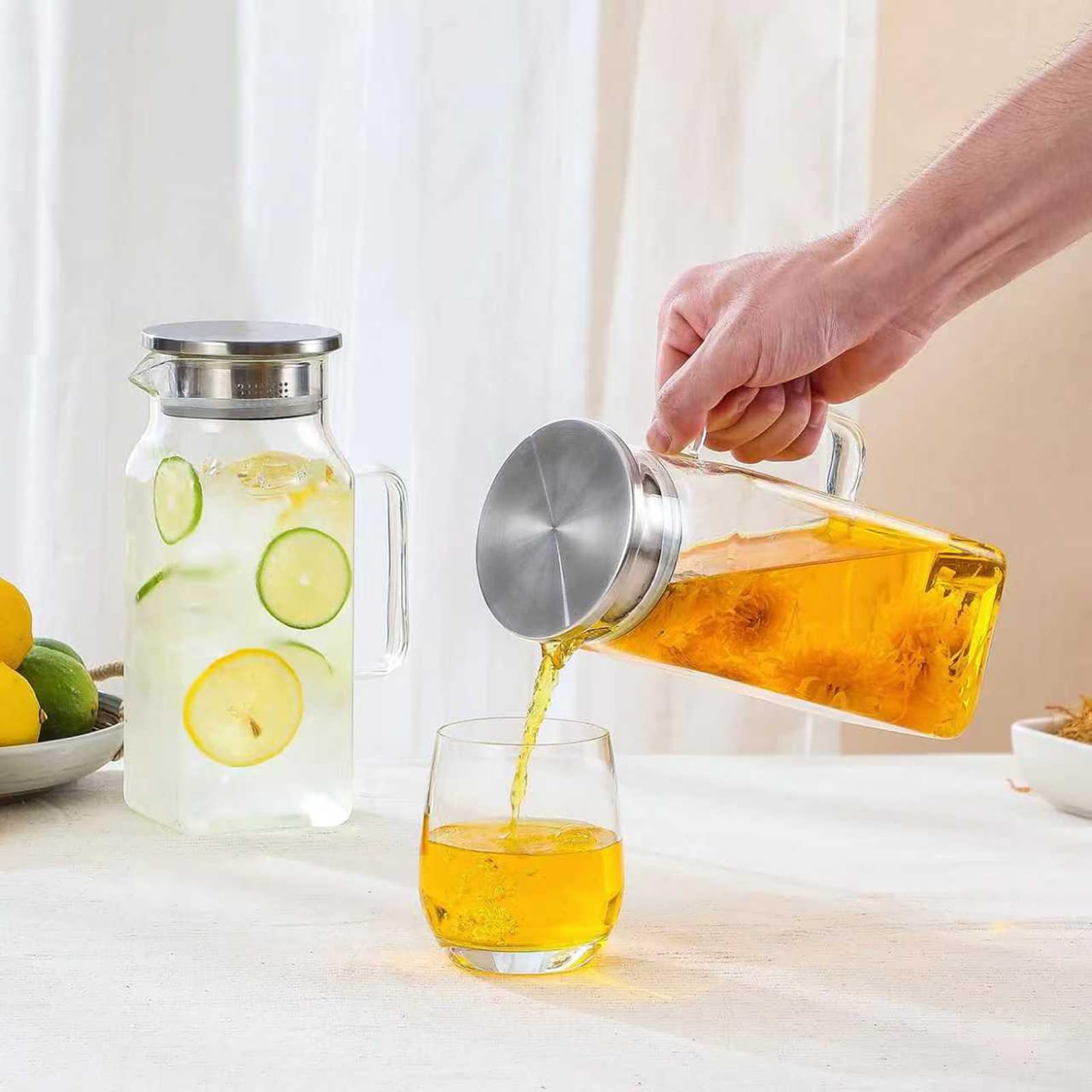 PANGBOER Jarra cuadrada transparente con tapa y mango ergonómico dispensador de agua para oficinas, perfecto para servir bebidas en hogares u oficinas, recipiente de bebidas de alta claridad