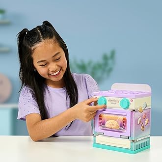 COOKEEZ MAKERY Lil' Bakez Oven, Mix The Dough And Make A Scented Surprise Pet In The Form Of A Deliciously Scented Plush Toy, 6 Different Scented Plush Friends To Make, Bake And Collect