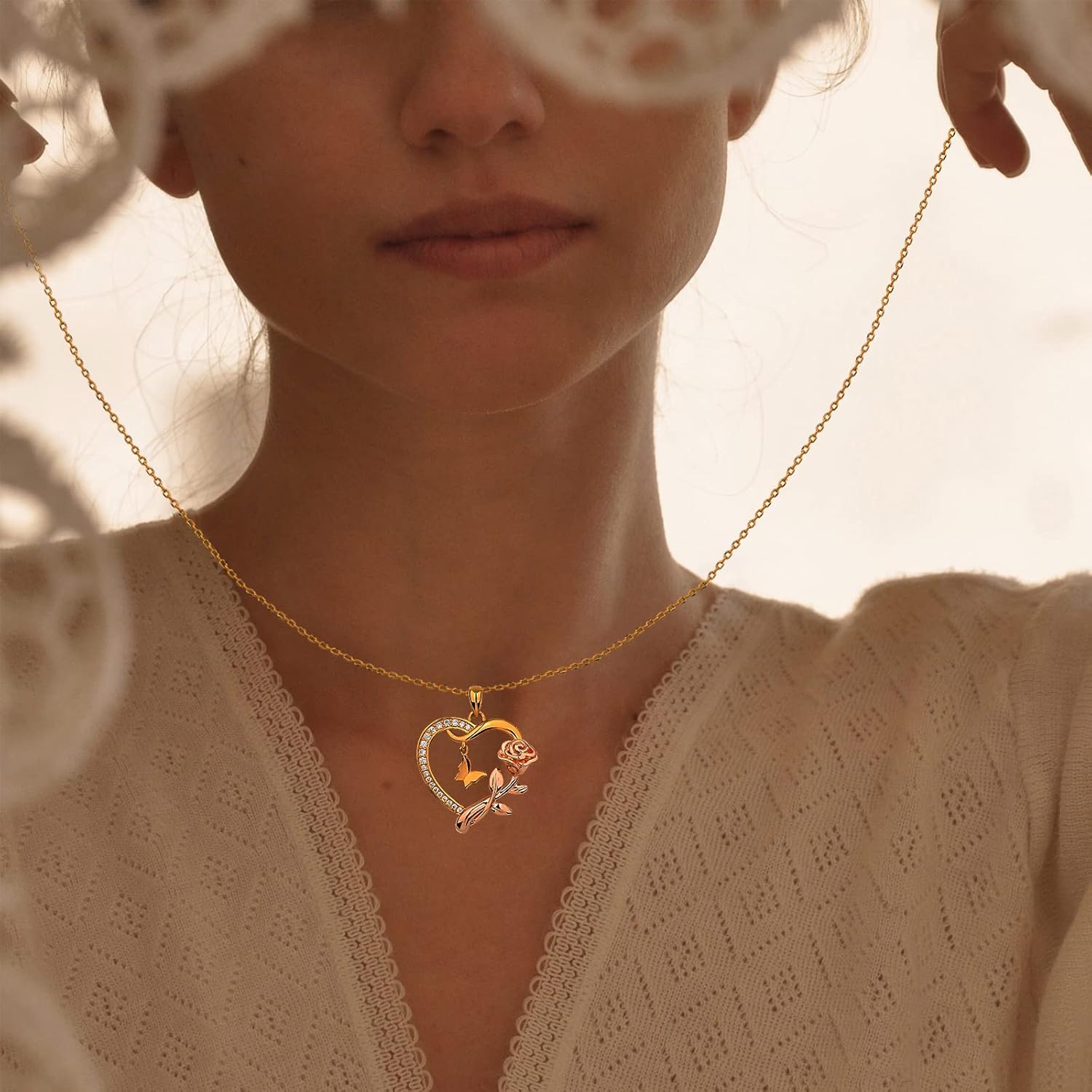Vista 5 de Alsanix Collar con colgante de rosa de mariposa en forma de corazón plata de ley 925 collar de corazón para mujer chapado en oro de 14 quilates