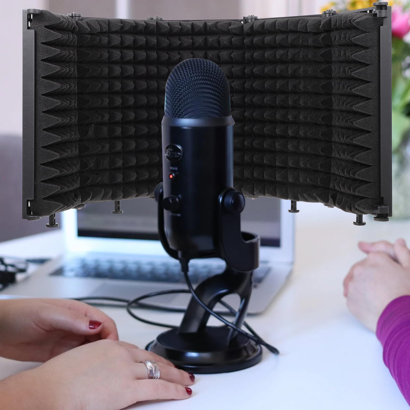 ERINGOGO Escudo De Aislamiento Para Micrófono Con Cinco Paneles Plegables Ajustables Protector De Sonido Absorbente Para Grabación Profesional Transmisión y Estudios Sobremesa