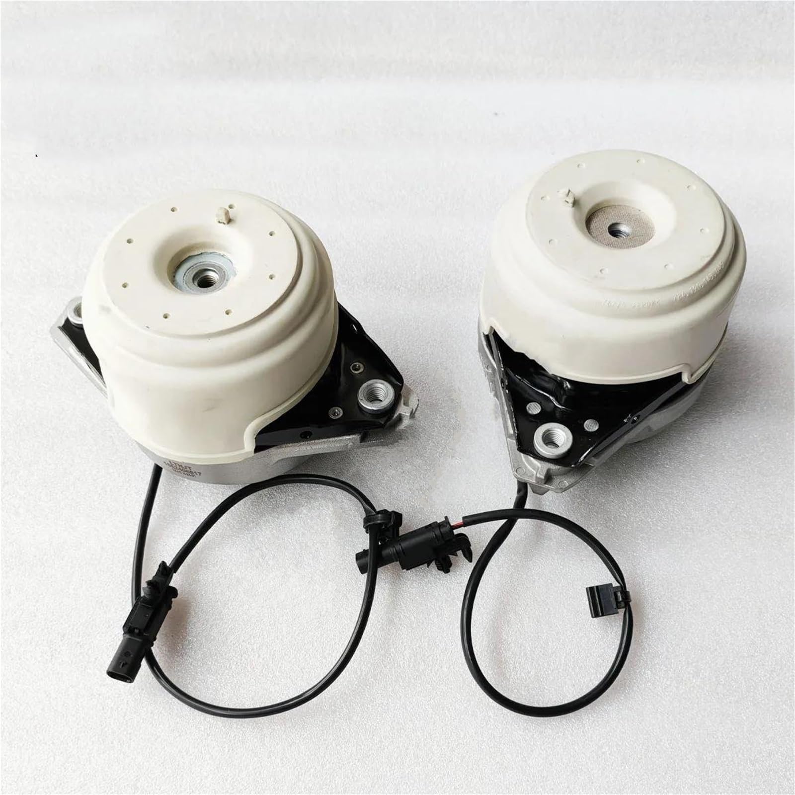 Zapora One Color 2Pcs Engine Mount Left & Right For Benz W166 X166 Gl350 Ml350 St113034 St113035 1662406817 1662406917 Engine System Support