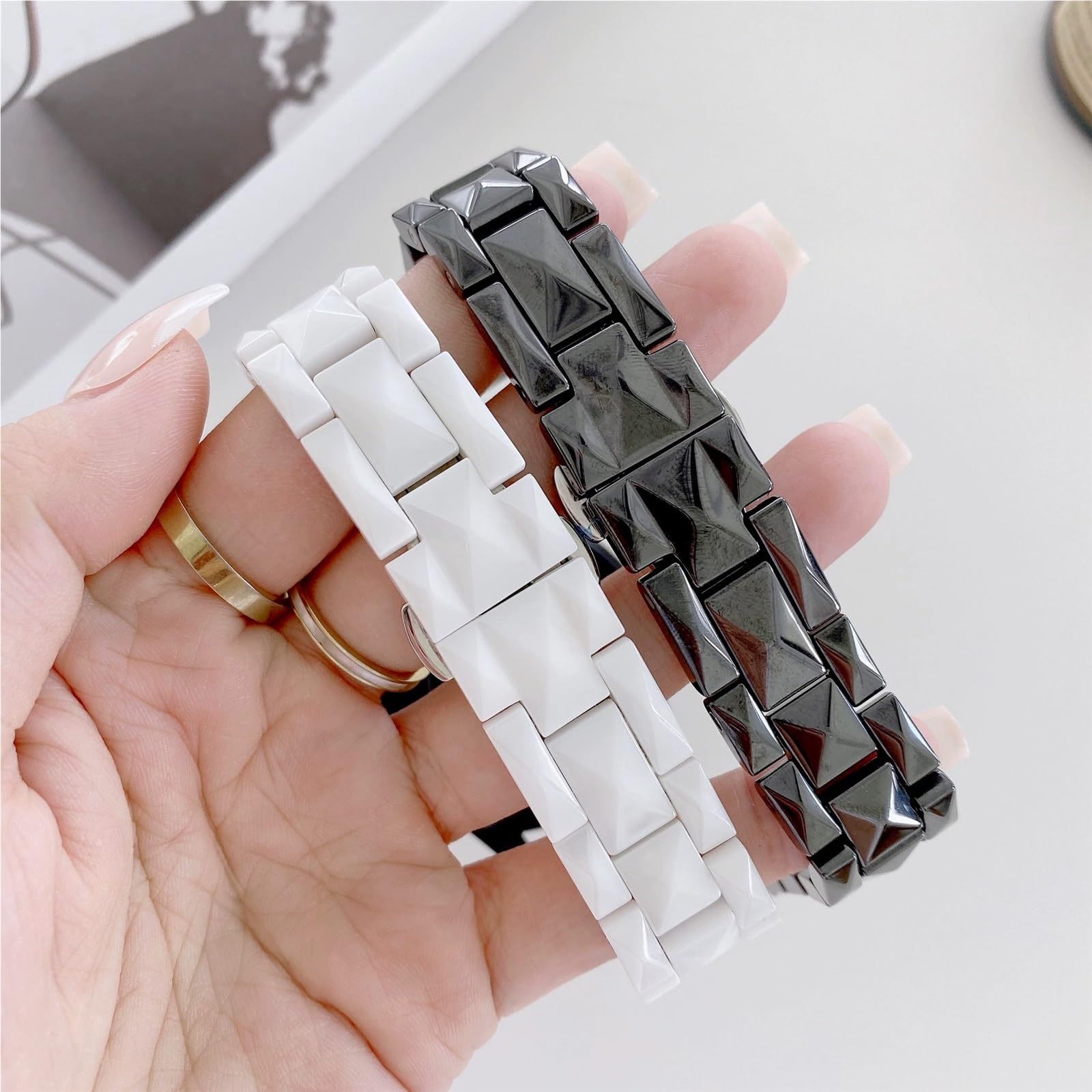 Correa de reloj de cerámica de tres rayas con patrón de diamante de 20 mm/22 mm con cierre plegable de metal